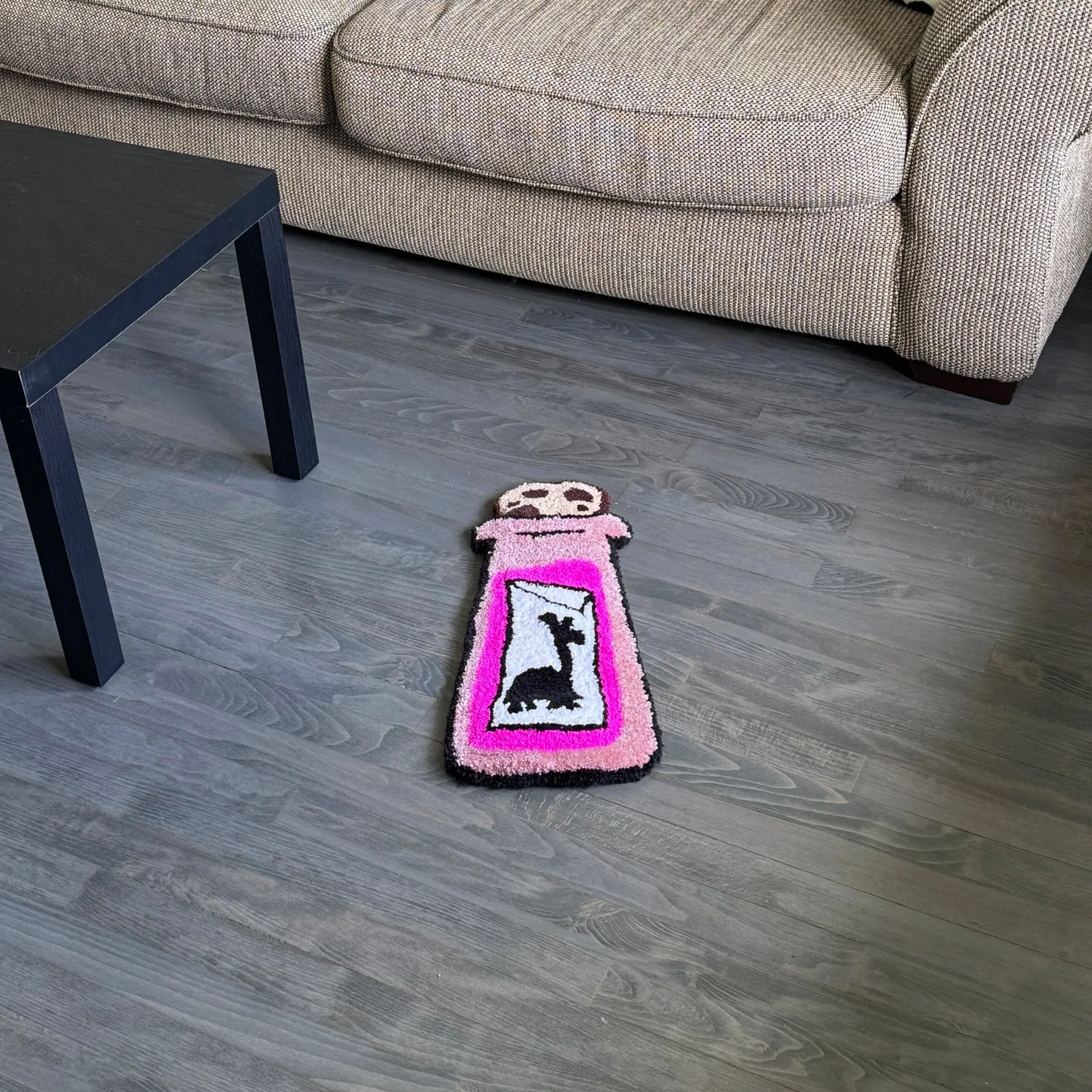 Kuzco's Poison Handmade Rug – 1.5ft x 0.5ft Acrylic Yarn