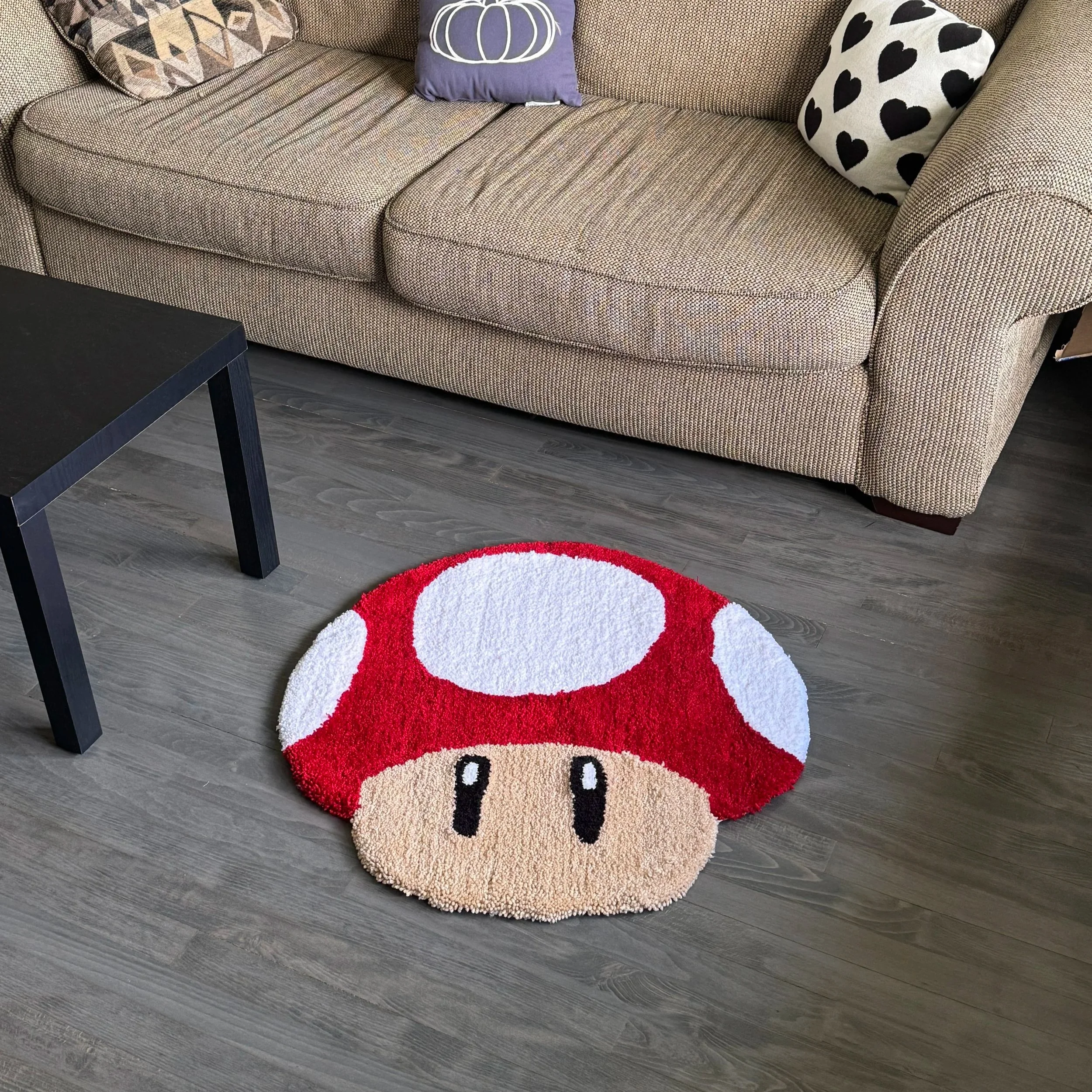 Mario Mushroom Handmade Rug – 2.5ft x 2.5ft Acrylic Yarn