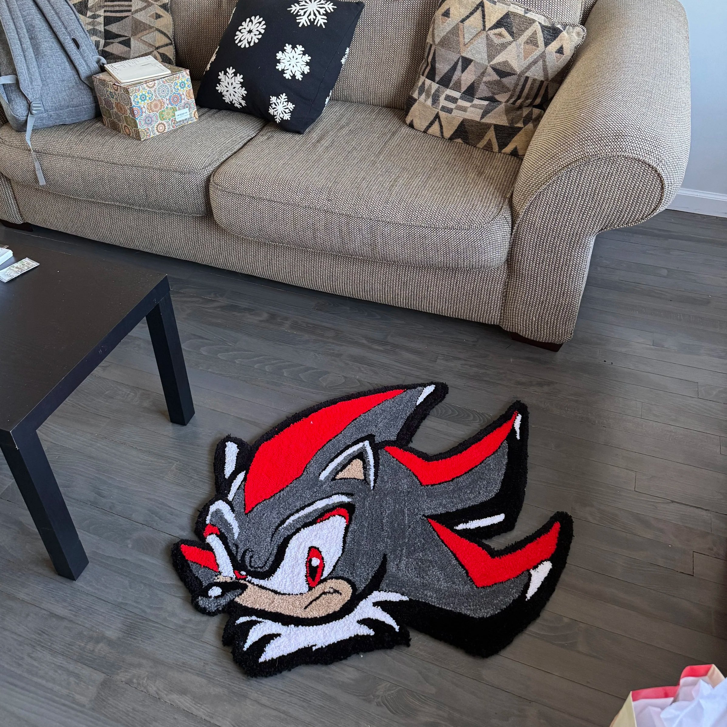 Shadow the Hedgehog Handmade Rug – 3ft by 3ft Acrylic Yarn
