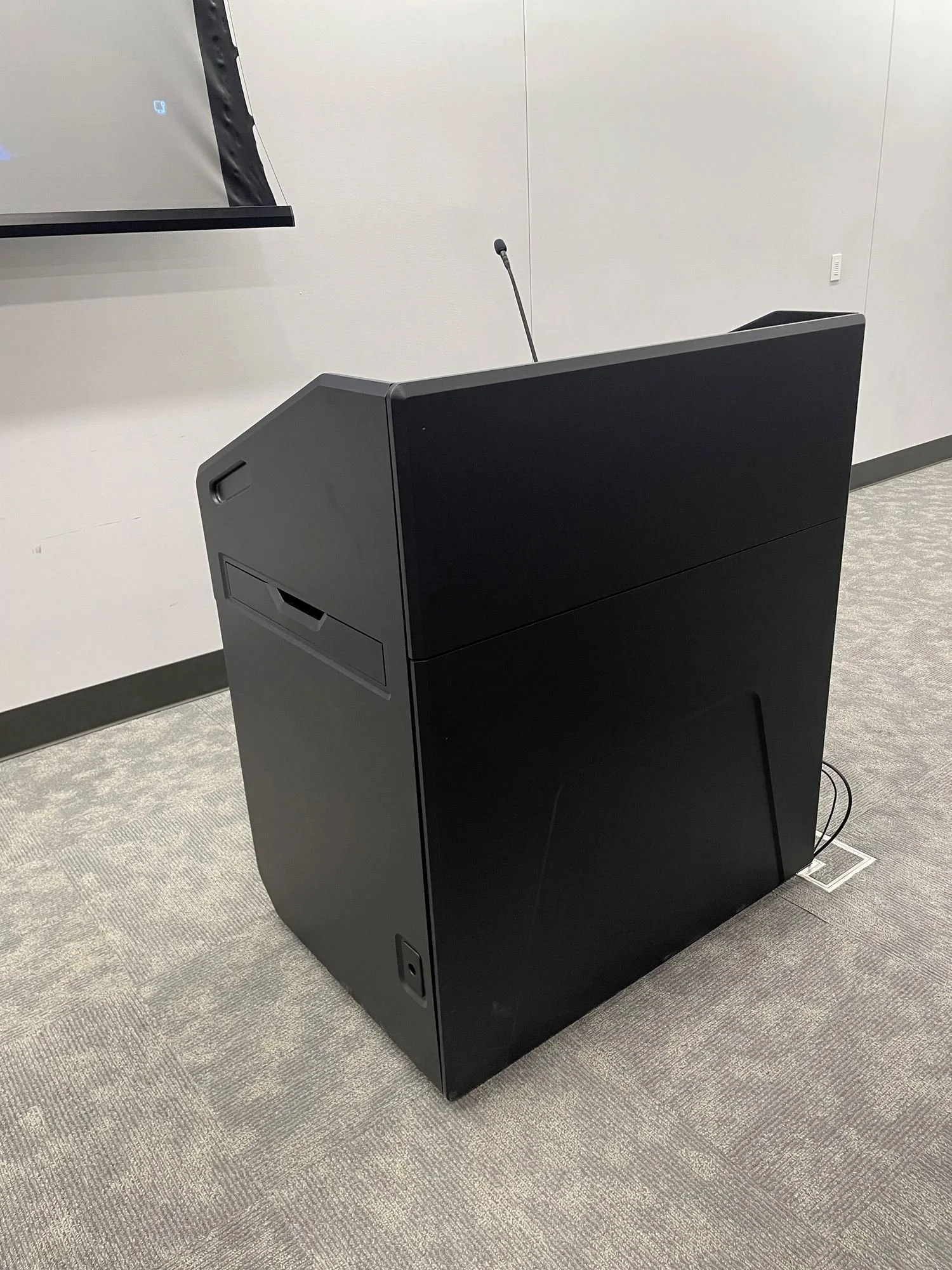 AV_Cart.jpg