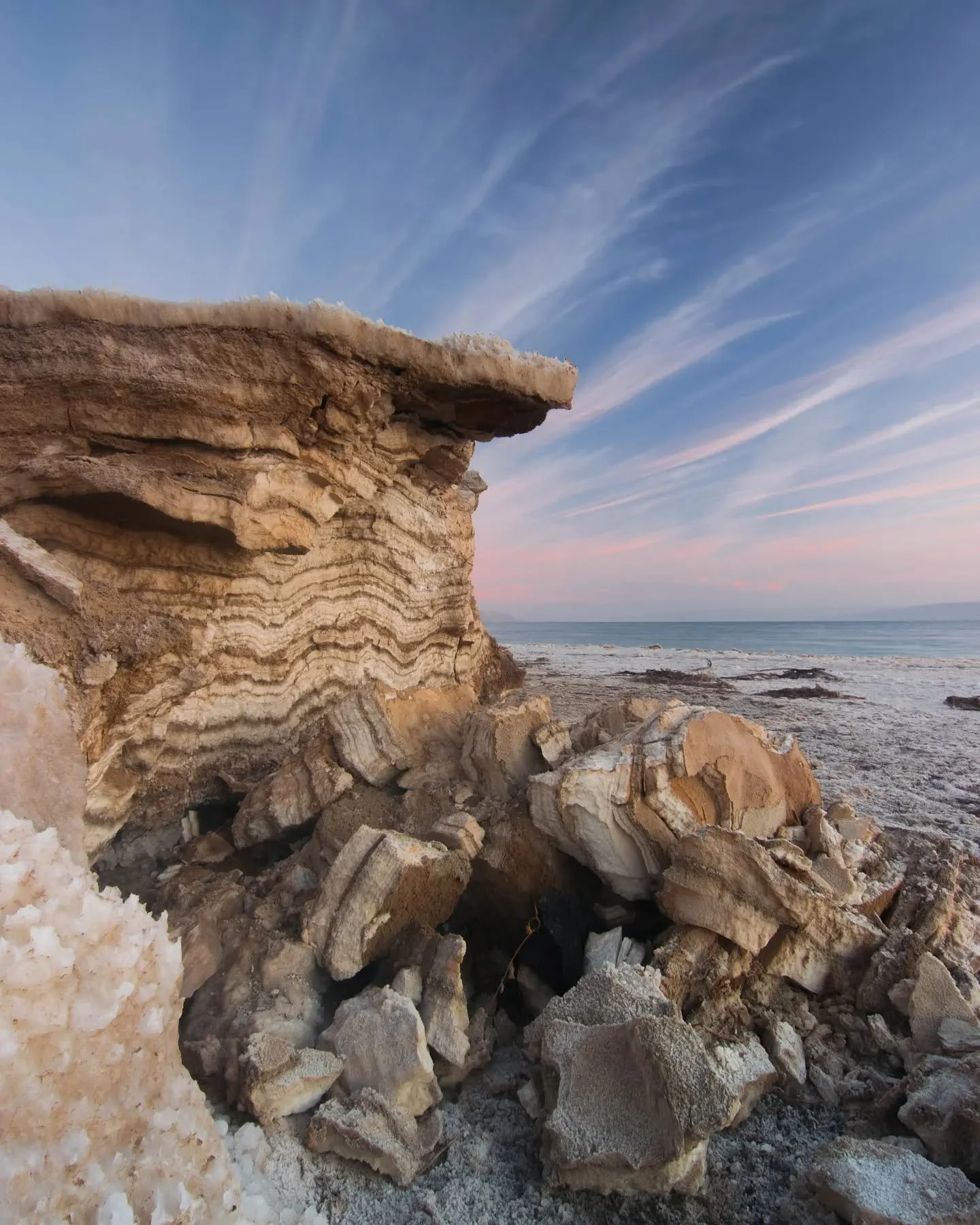 לא ברור אם זה לואקר ענקי או מלח /:
.
|NikonD5300|F14|3s|11mm|ISO-100|
.
#yedioth #all_israel #LOVES_ISRAEL #VisitIsrael #inspiredbyisrael #photographers_il #visit2israel
#yourshotphotographer #עוףטופיק
