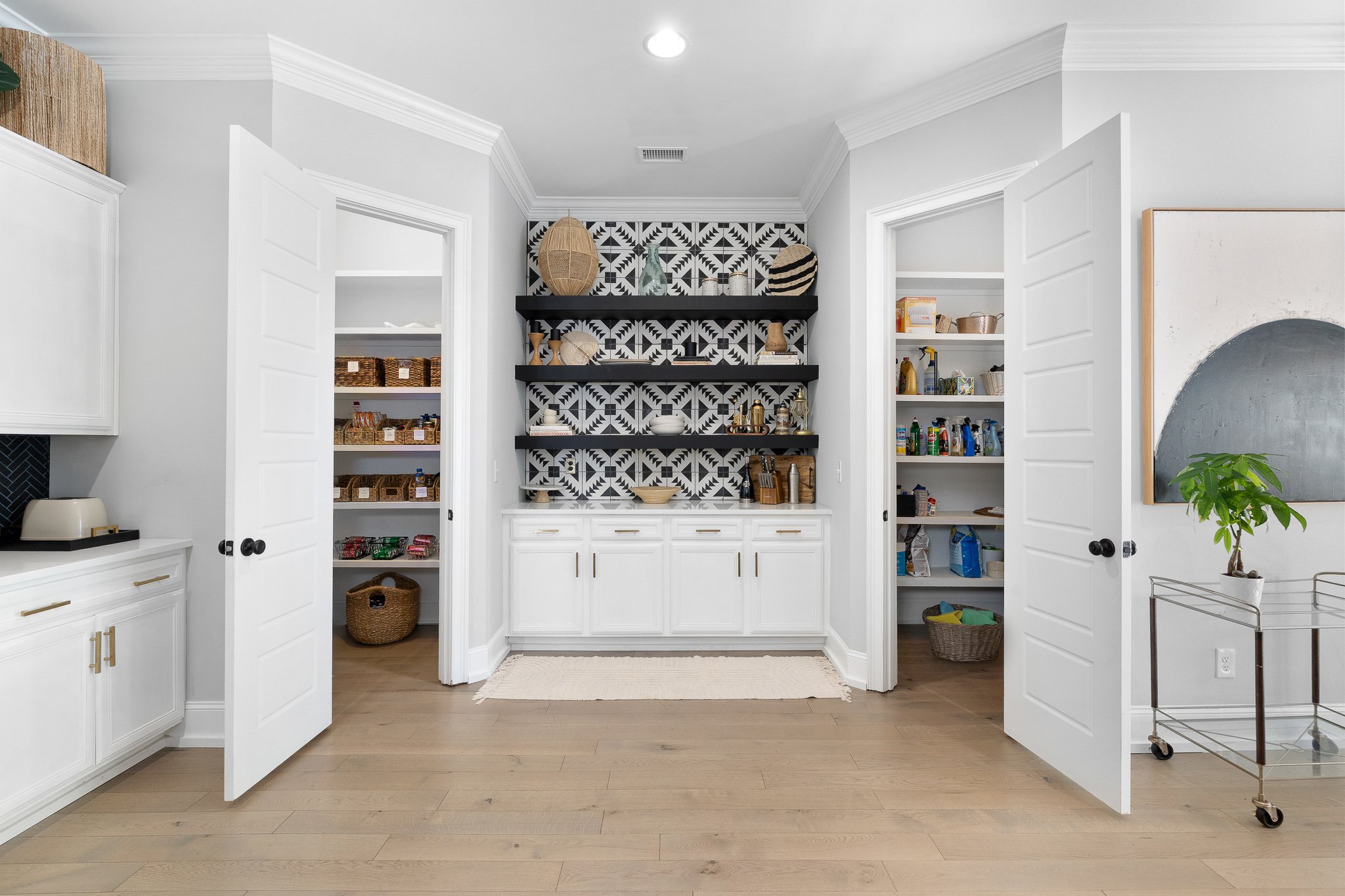 08-Pantry3-2576-High.jpg