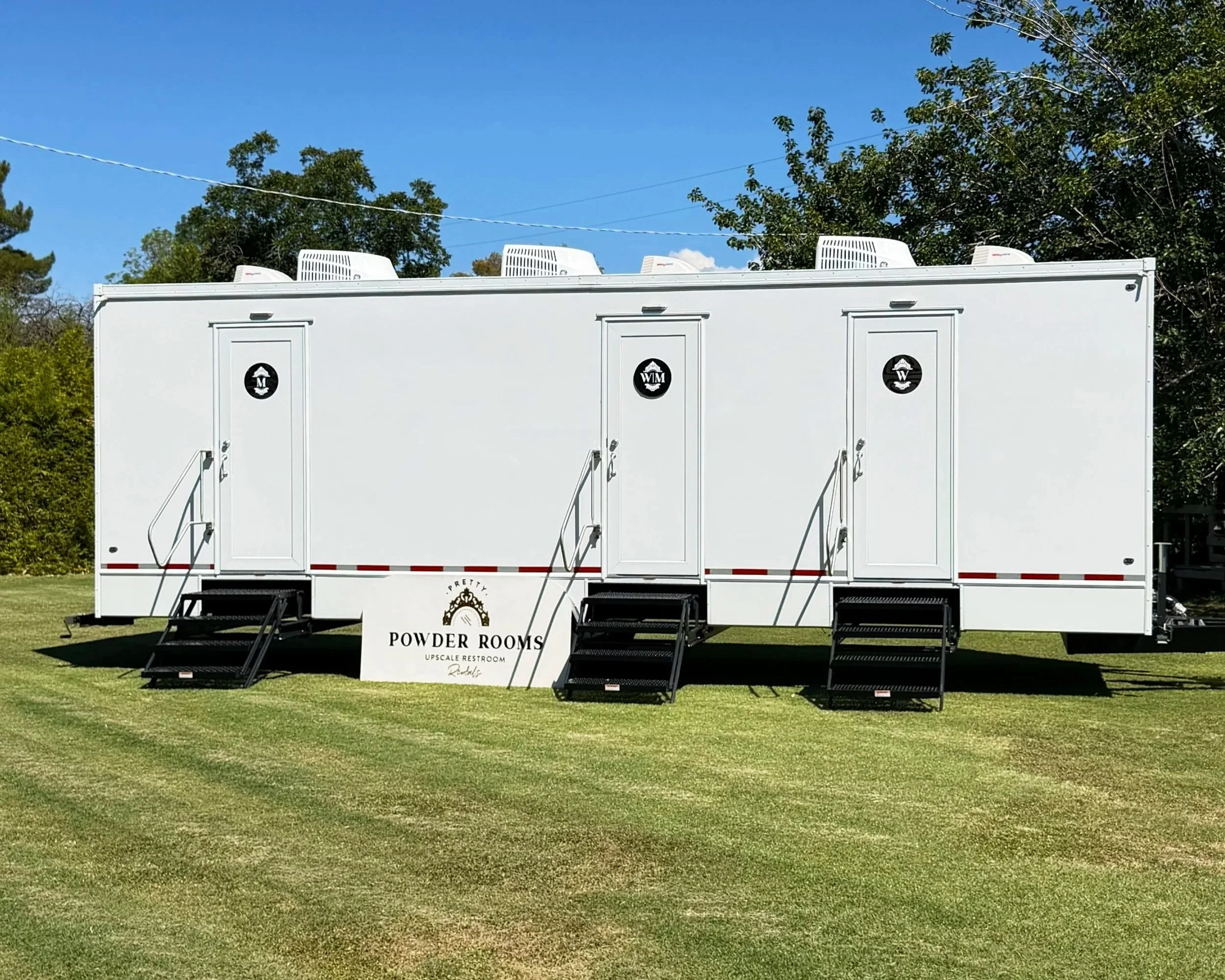10+Stall+Exterior.jpg