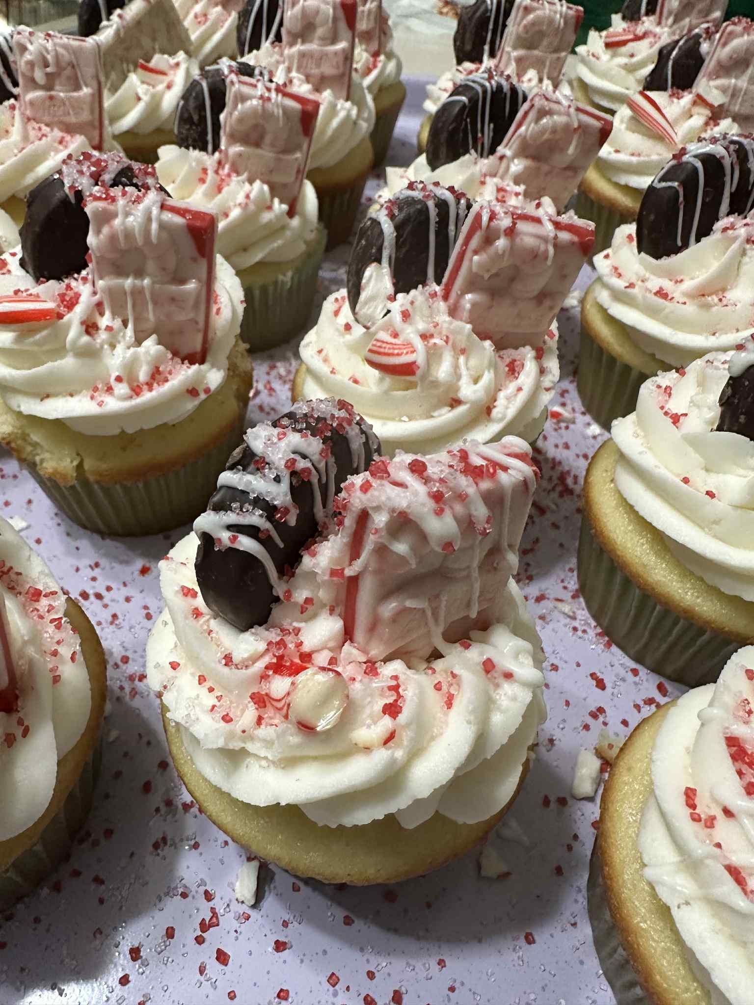 6pk- Peppermint Explosion Cupcake