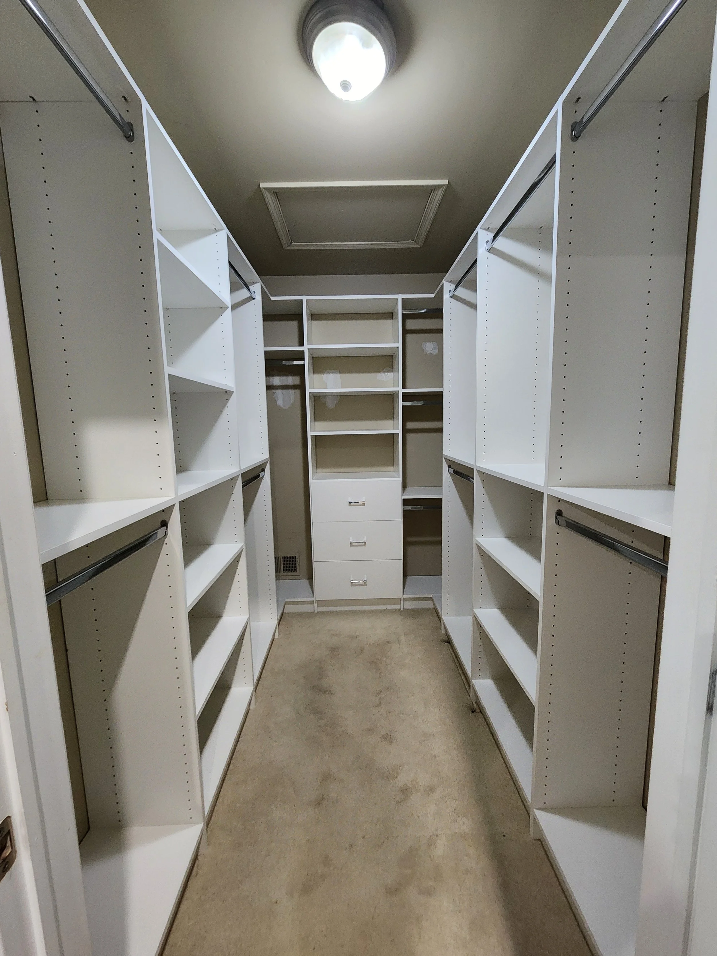 Walk-In Closet, Primary Bedroom, Bridgewater NJ