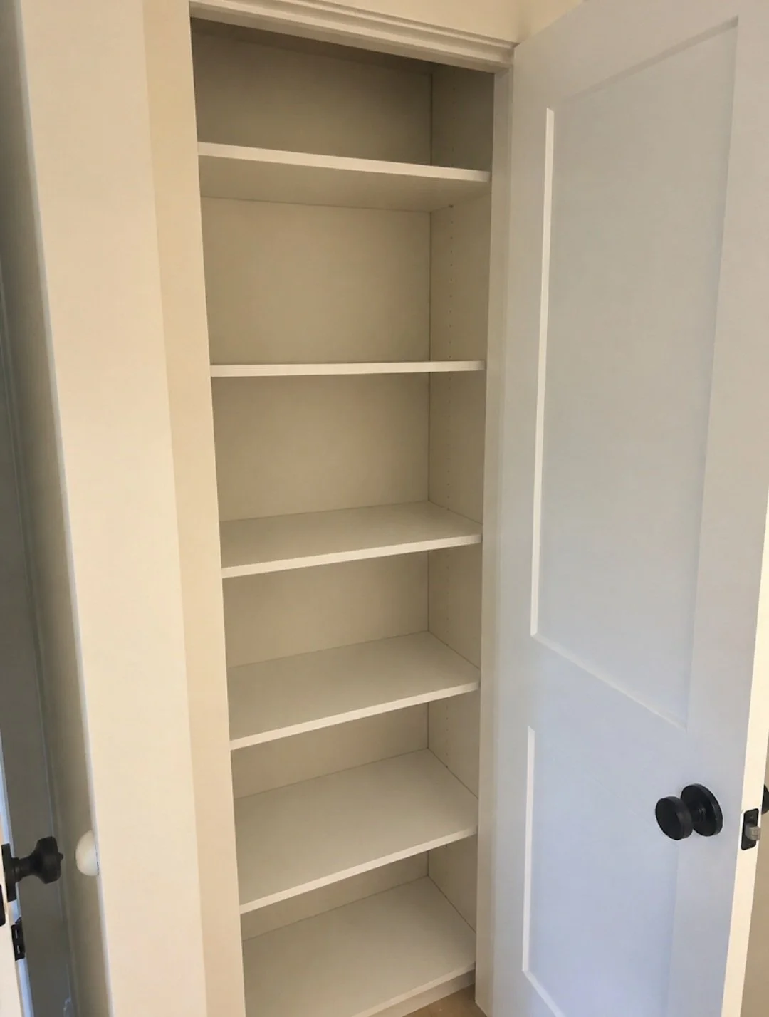 Pantry Shelving
Roxbury, NJ