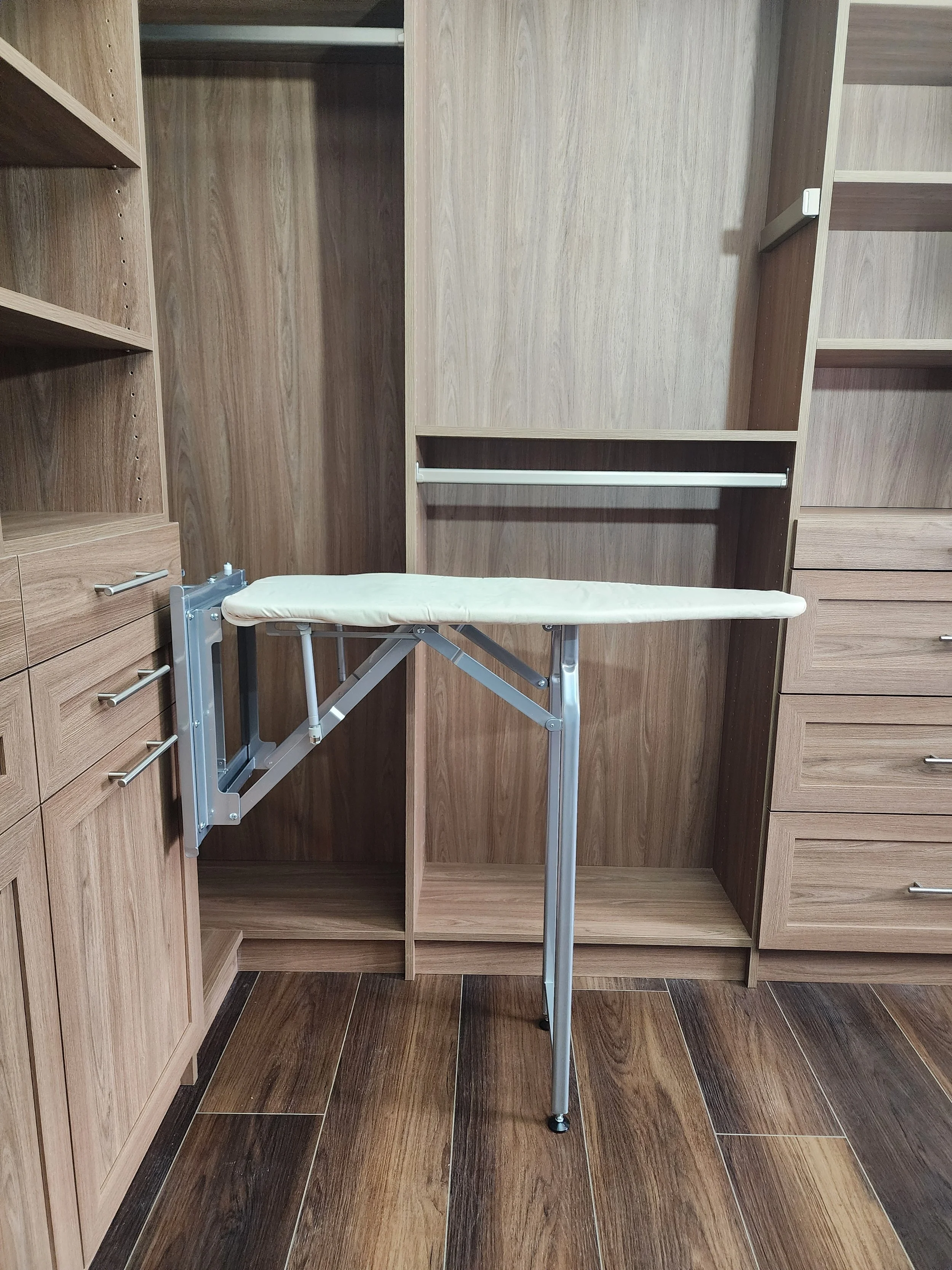 Pivot/Swivel Ironing Board, Walk-In Closet
Color Kiss Curl
Mount Olive, NJ