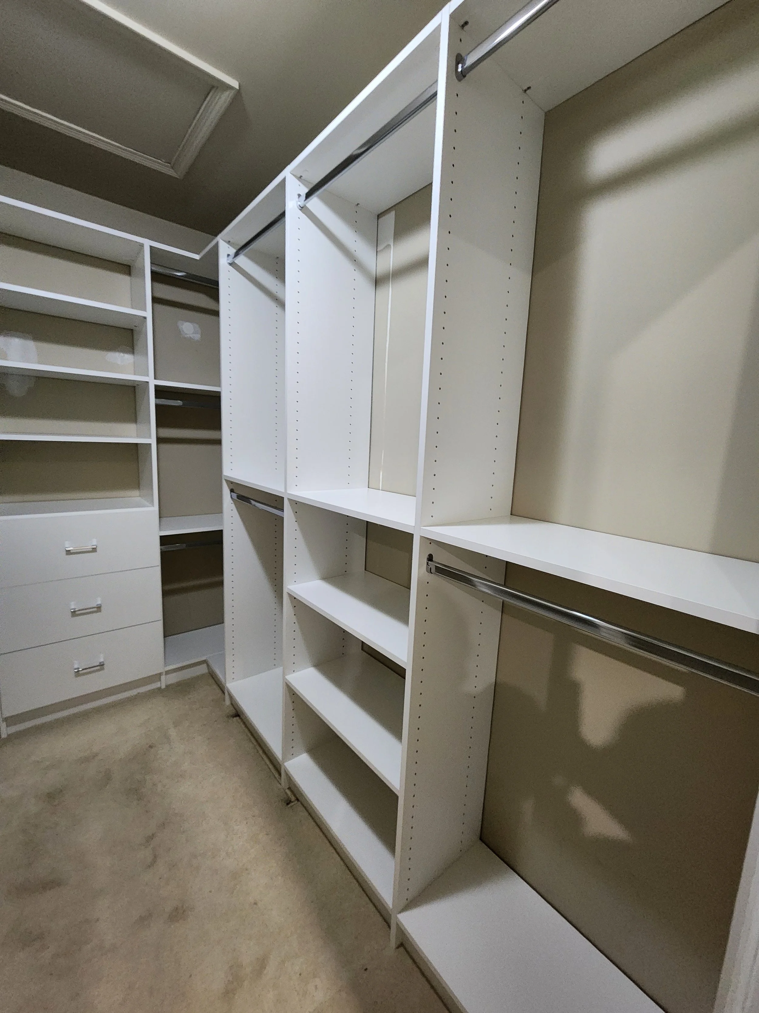 Walk-In Closet, Primary Bedroom, Bridgewater NJ