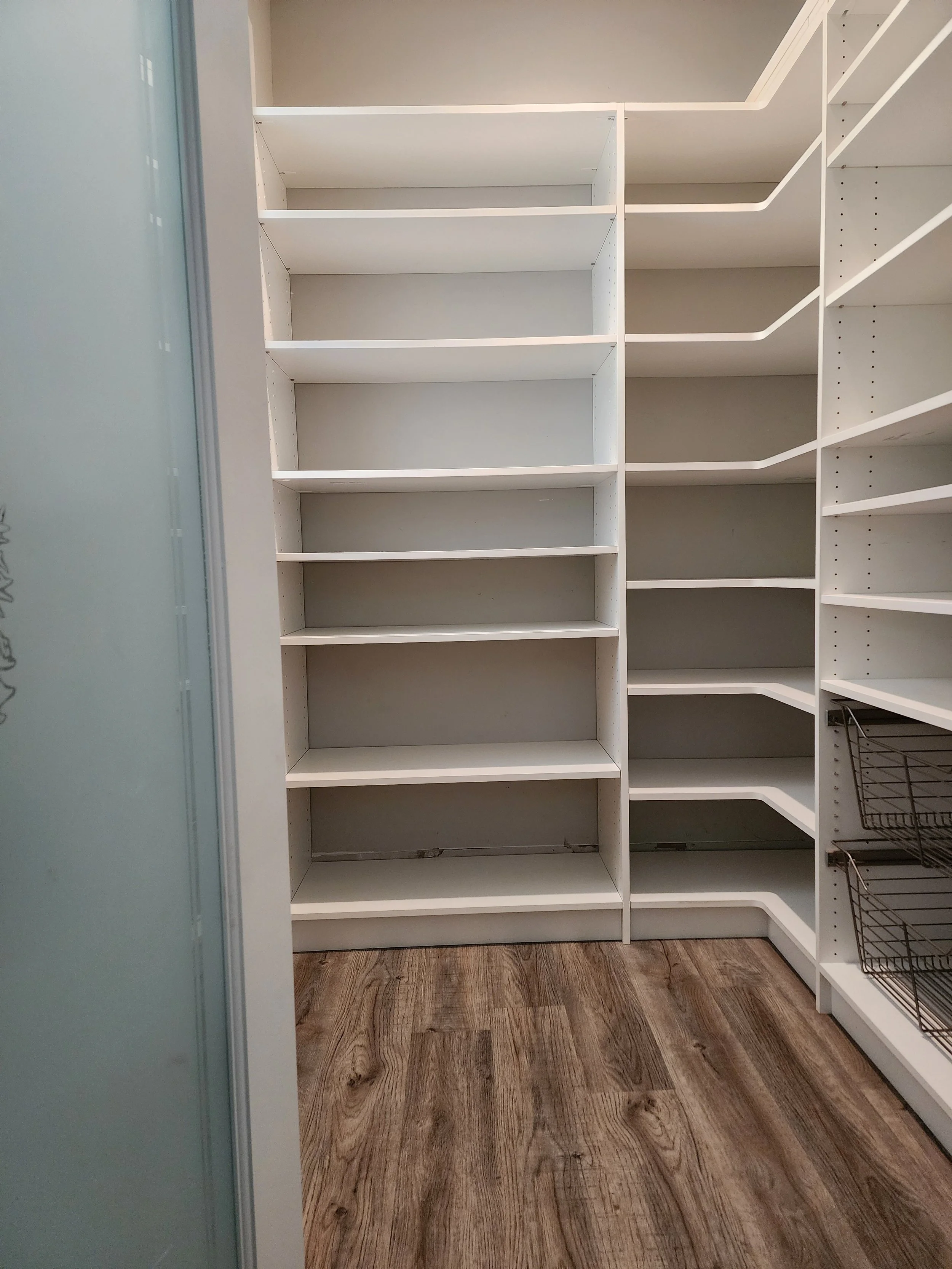 Walk-In Pantry Mount Olive