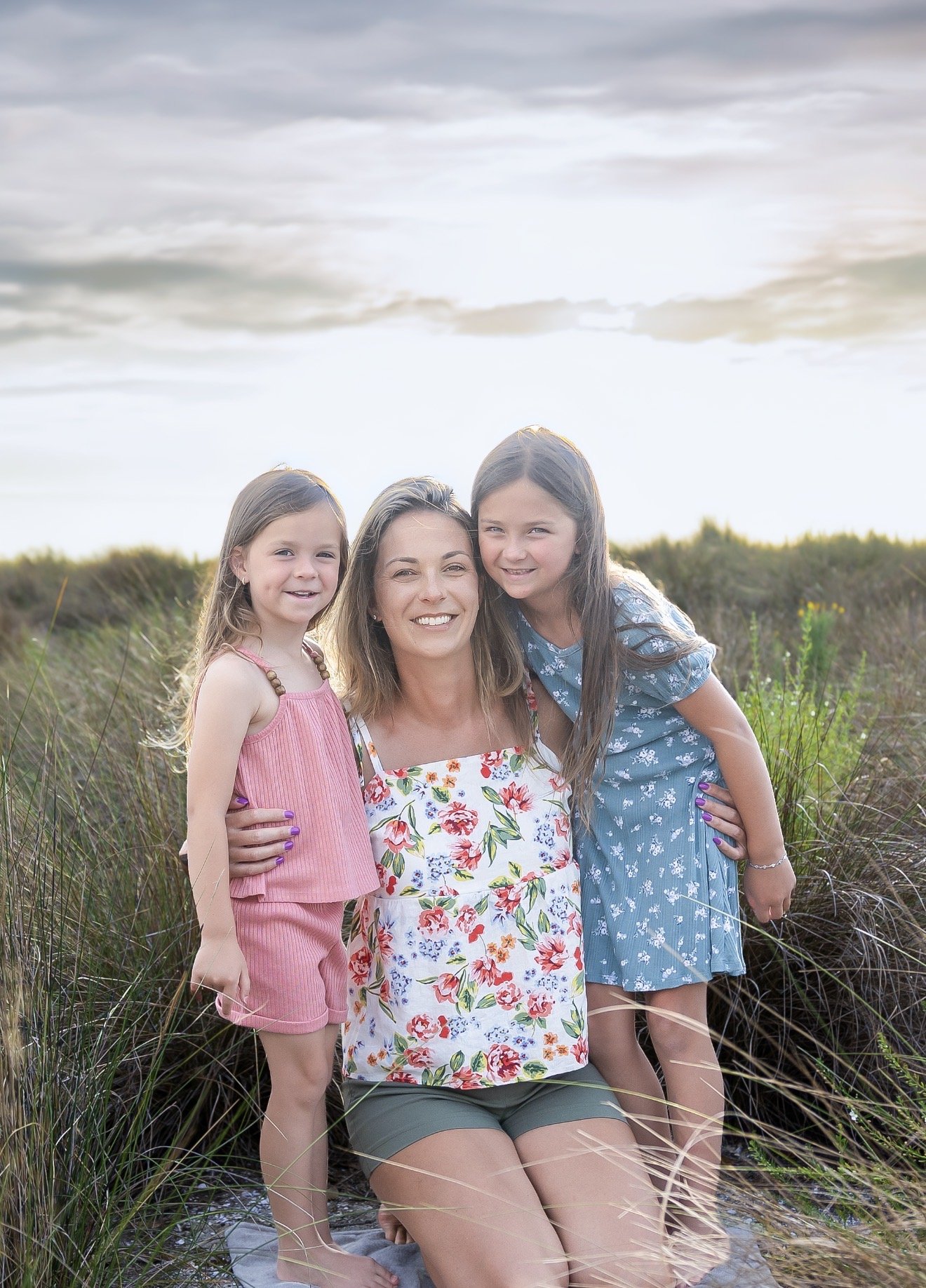 mama and mini photo session located at apollo beach preserve in apollo beach, FL