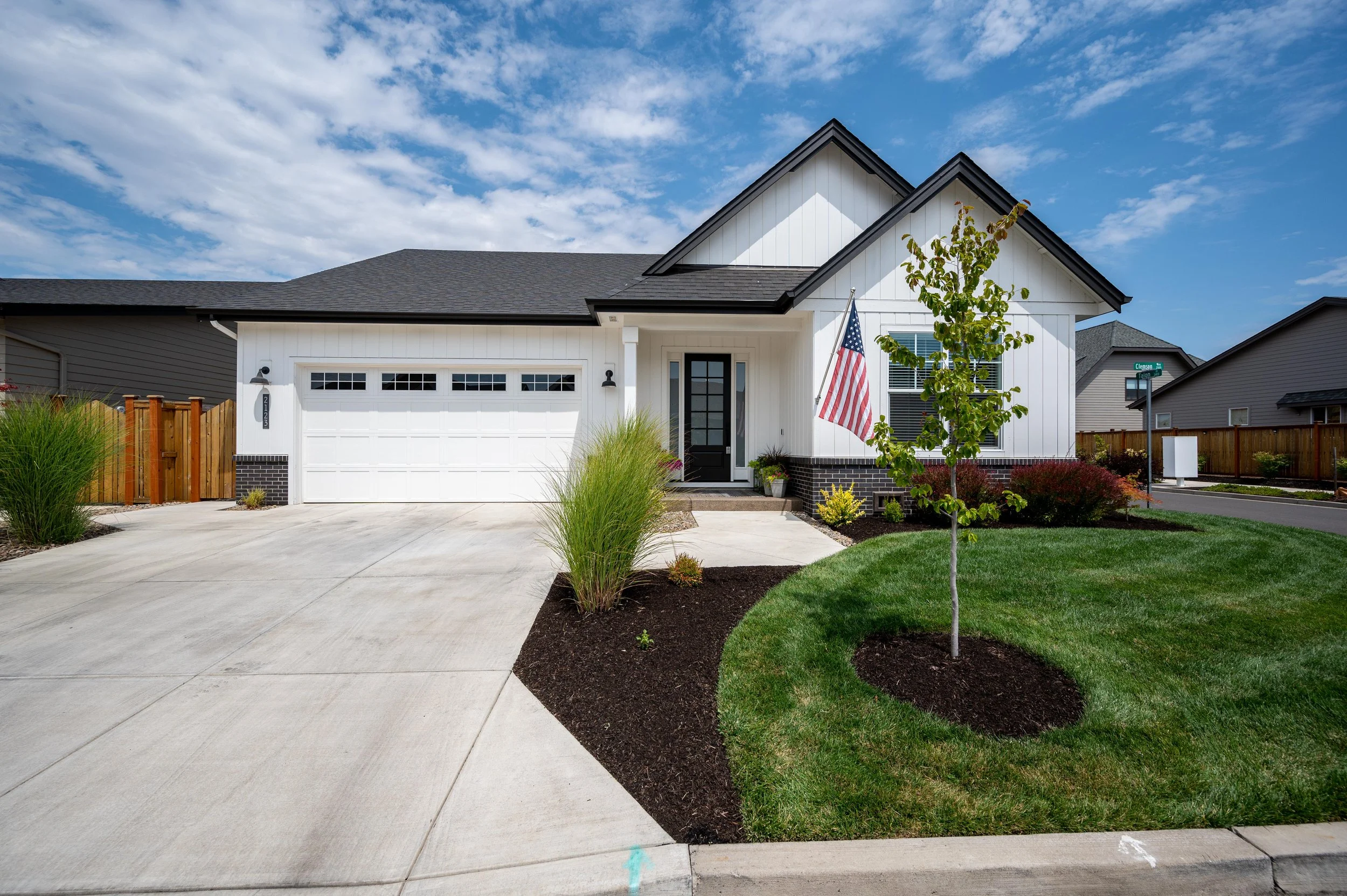 210728 2123 Clemson Way - 042.jpg