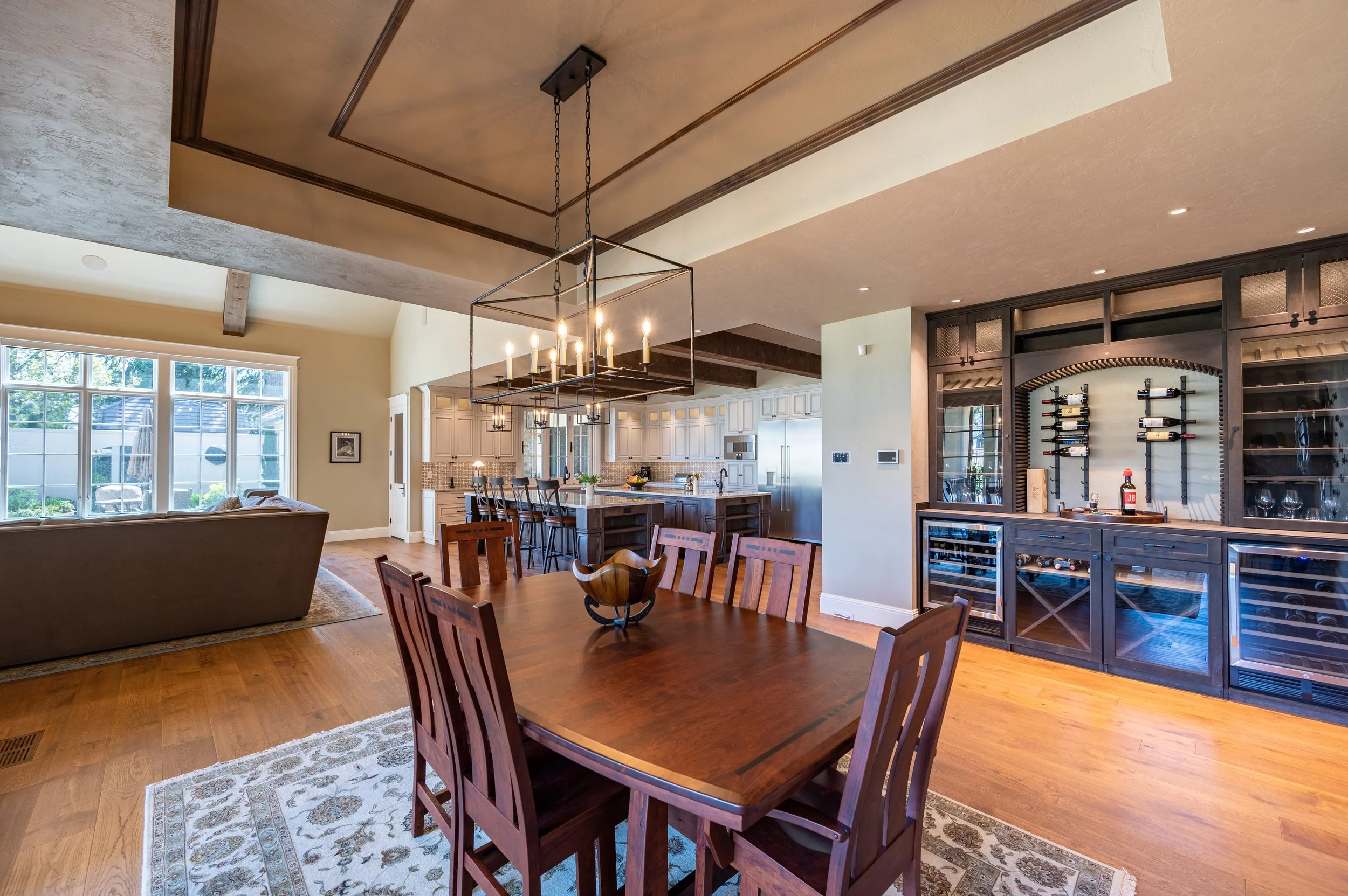 210414 4075 Gilham Rd - 010.jpg