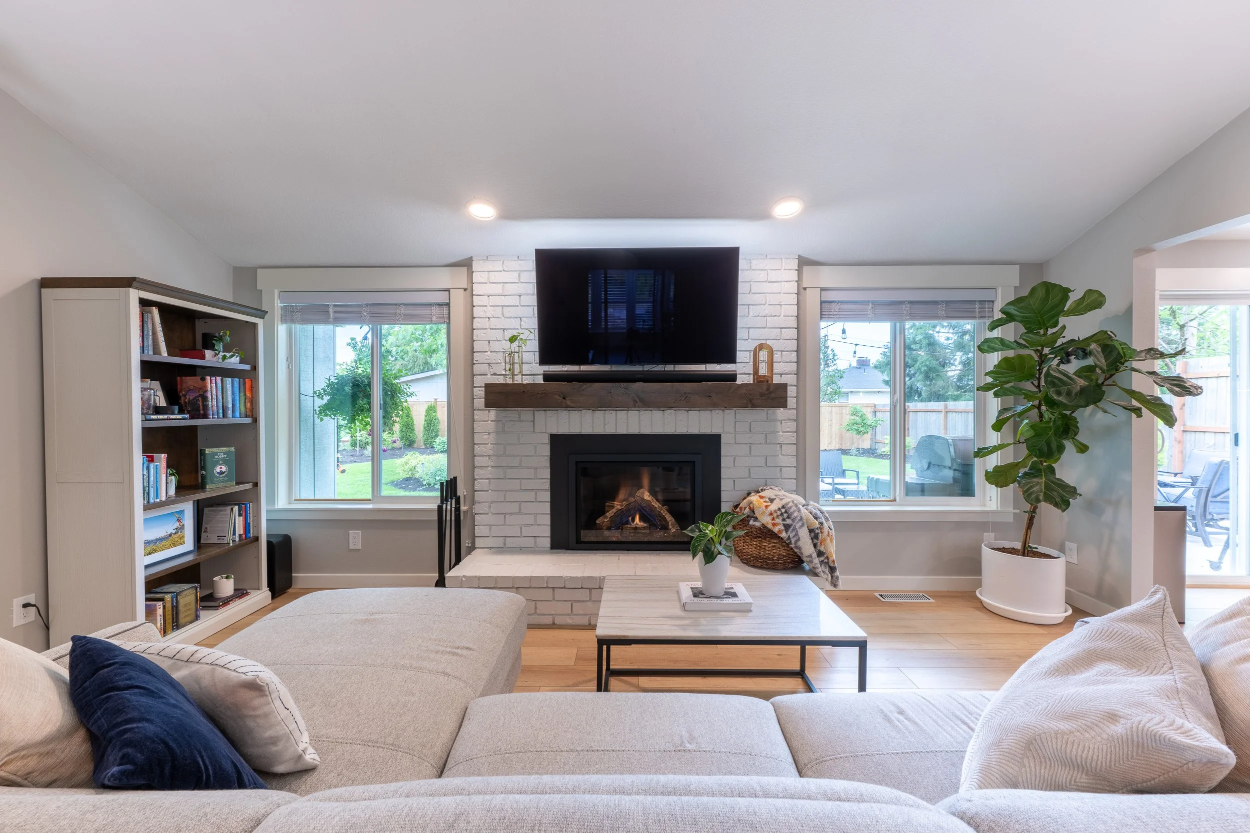 250508 905 Calvin St - 010.jpg