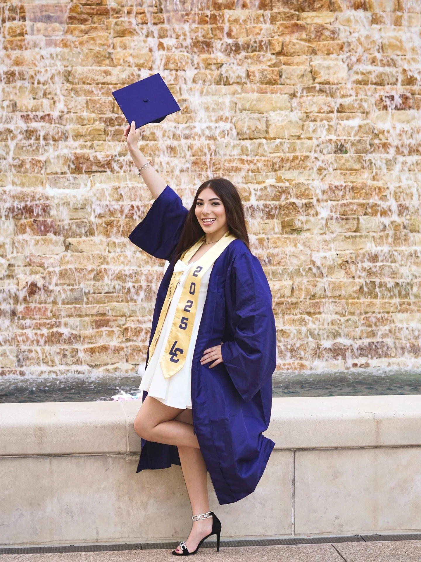The tassel was worth the hassle ✨🎓 

‼️‼️‼️$50 SENIOR PHOTOSHOOT‼️‼️‼️‼️

#Graduation #ClassOf2025 #GradSeason #SeniorYear #GraduationDay #GraduationPhotos #GraduationPics #GraduationShoot #GraduationVibes #CollegeGrad #FutureIsBright #CapAndGown #G