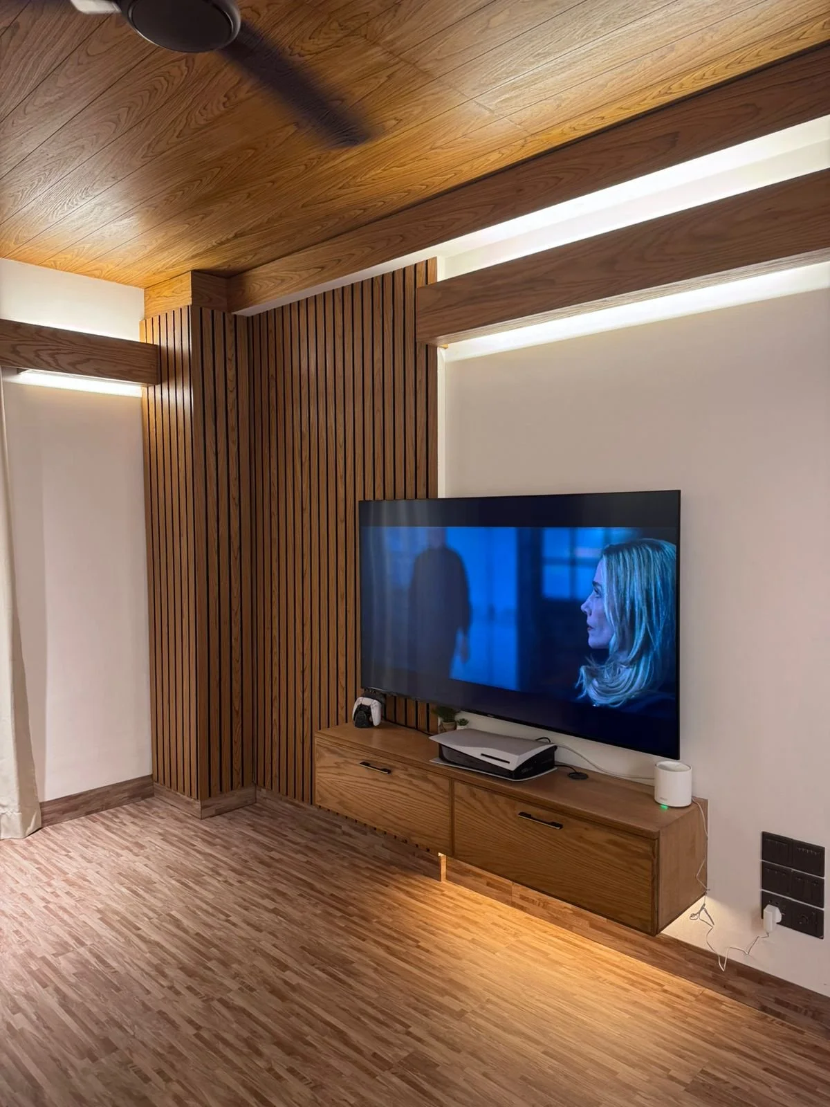 Entertainment Room, Uttara