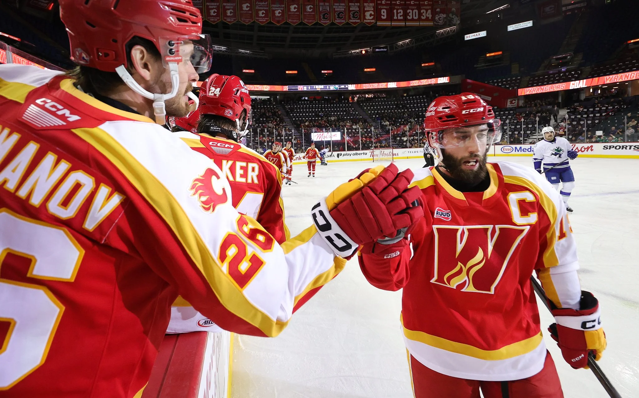 Wranglers fall late as Canucks rally for 5-4 win