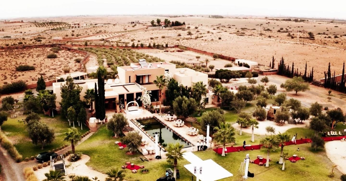 💍 Et si votre mariage ressemblait &agrave; un conte des Mille et Une Nuits ?

Au Domaine Hayati, chaque union devient un moment suspendu dans le temps.�Un cadre majestueux, une d&eacute;coration raffin&eacute;e, une mise en sc&egrave;ne digne des pl
