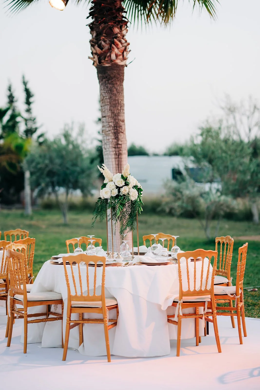 table-reception-sous-palmier-domaine-hayati-marrakech.jpg