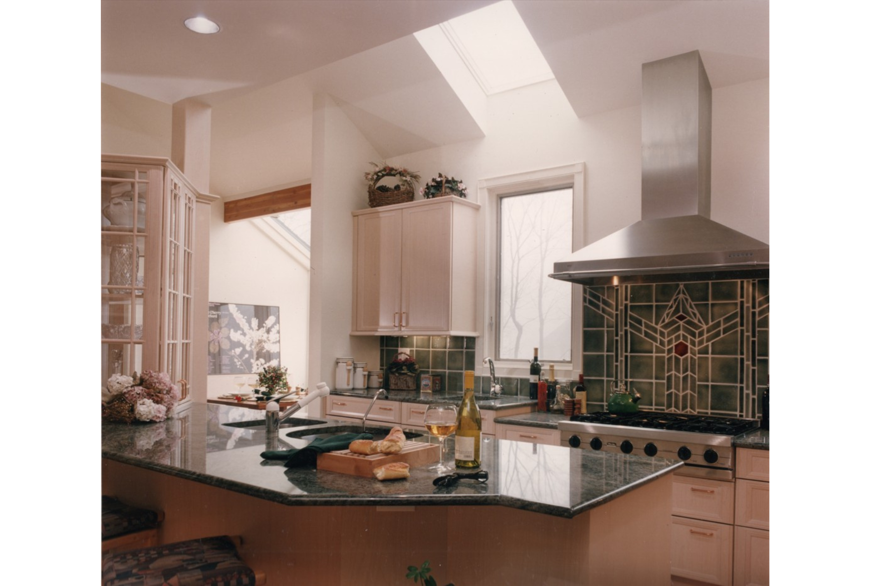 Gallery Kitchen C 5502 Green Backsplash.png