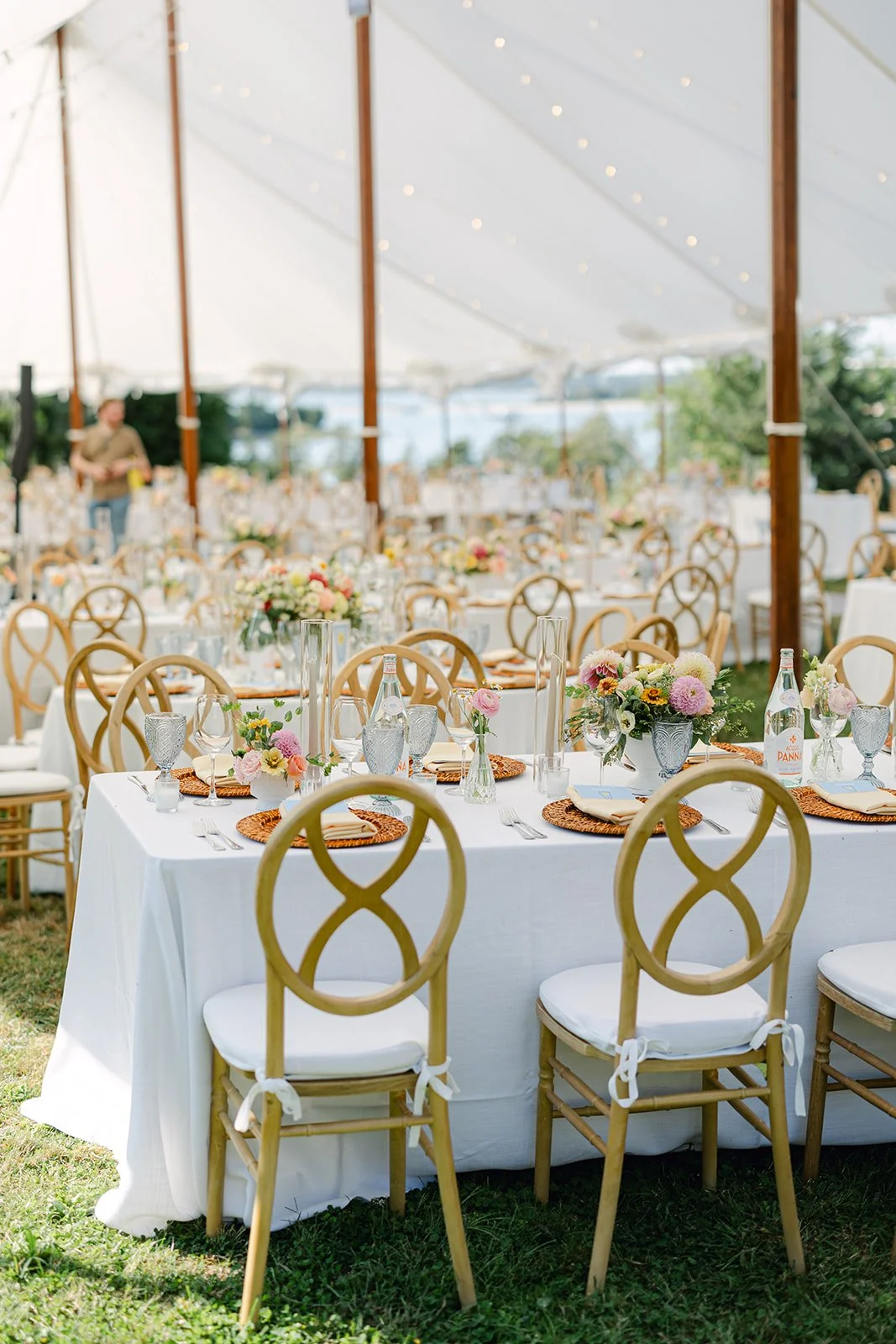 DinnerSpeeches_CatherineWes_CapeCodPrivateHomeWedding_SamBrooksPhotos-3.jpg