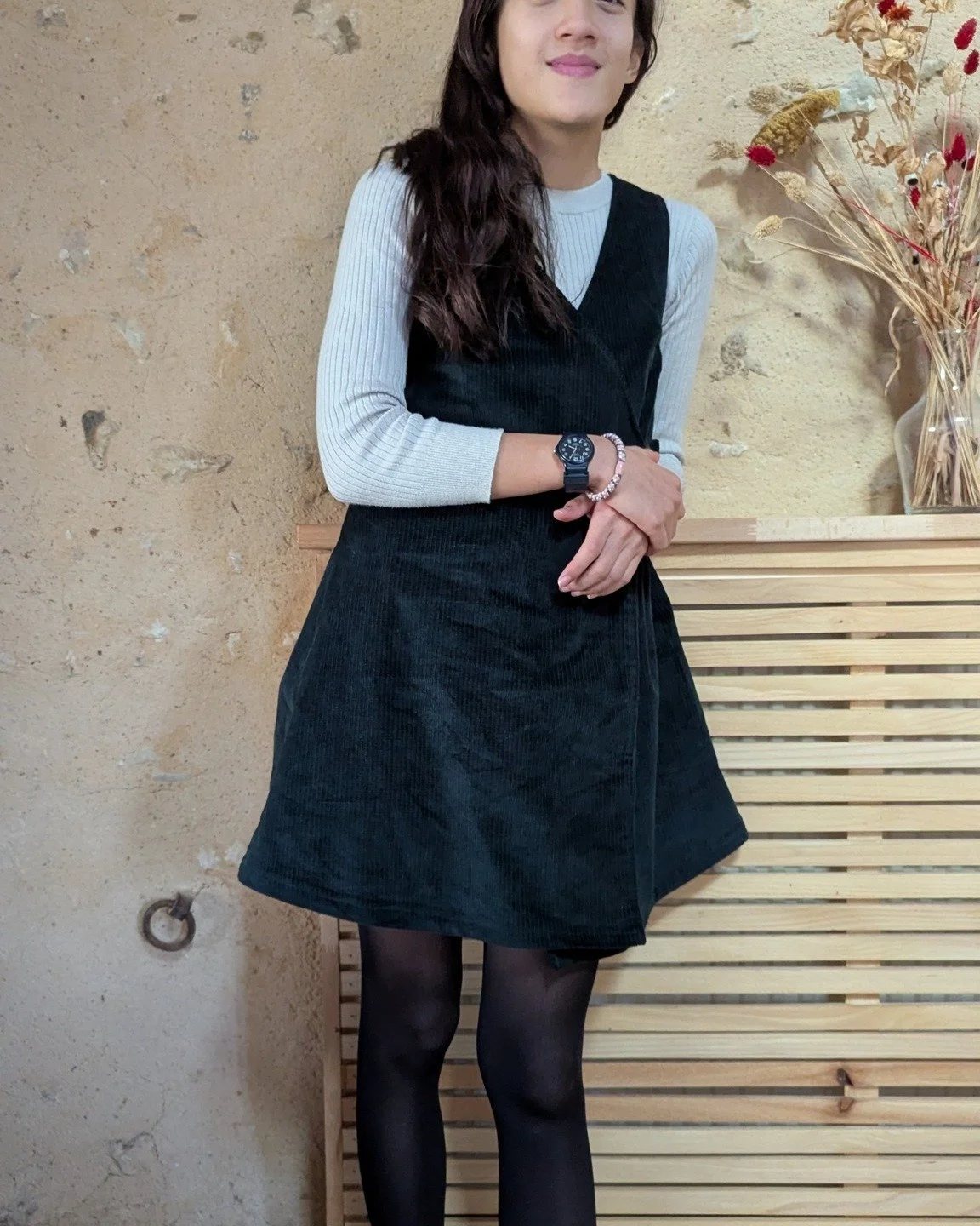 Robe doroth&eacute;a

Vendredi, il y a une journ&eacute;e &agrave; th&egrave;me au coll&egrave;ge: il faut venir habill&eacute; chic!
Ma&euml;lyne qui a l'habitude de ne porter que des sweats et des jeans ne peut pas pour autant dire qu'elle n'a rien