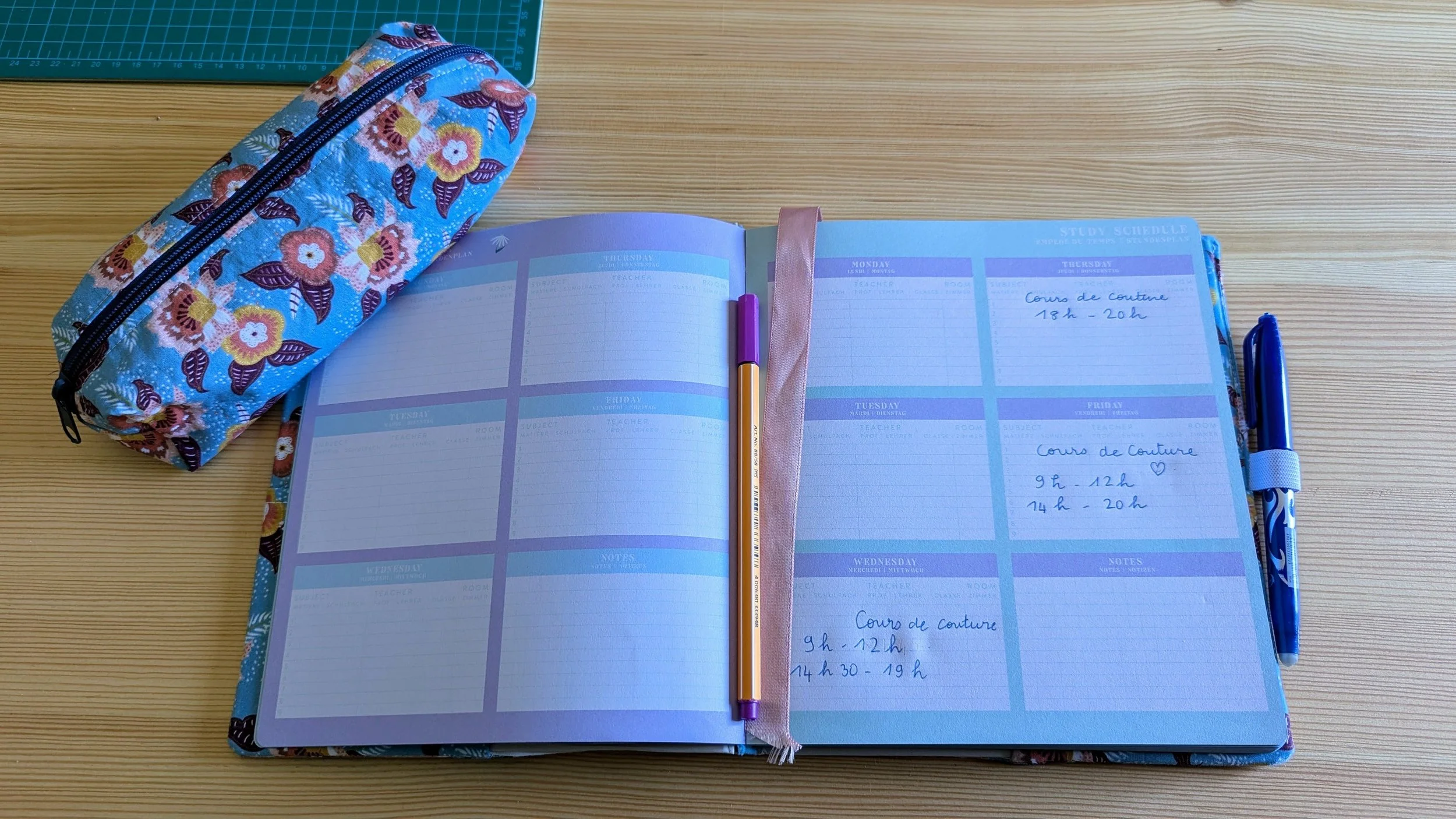 trousse protege cahier
