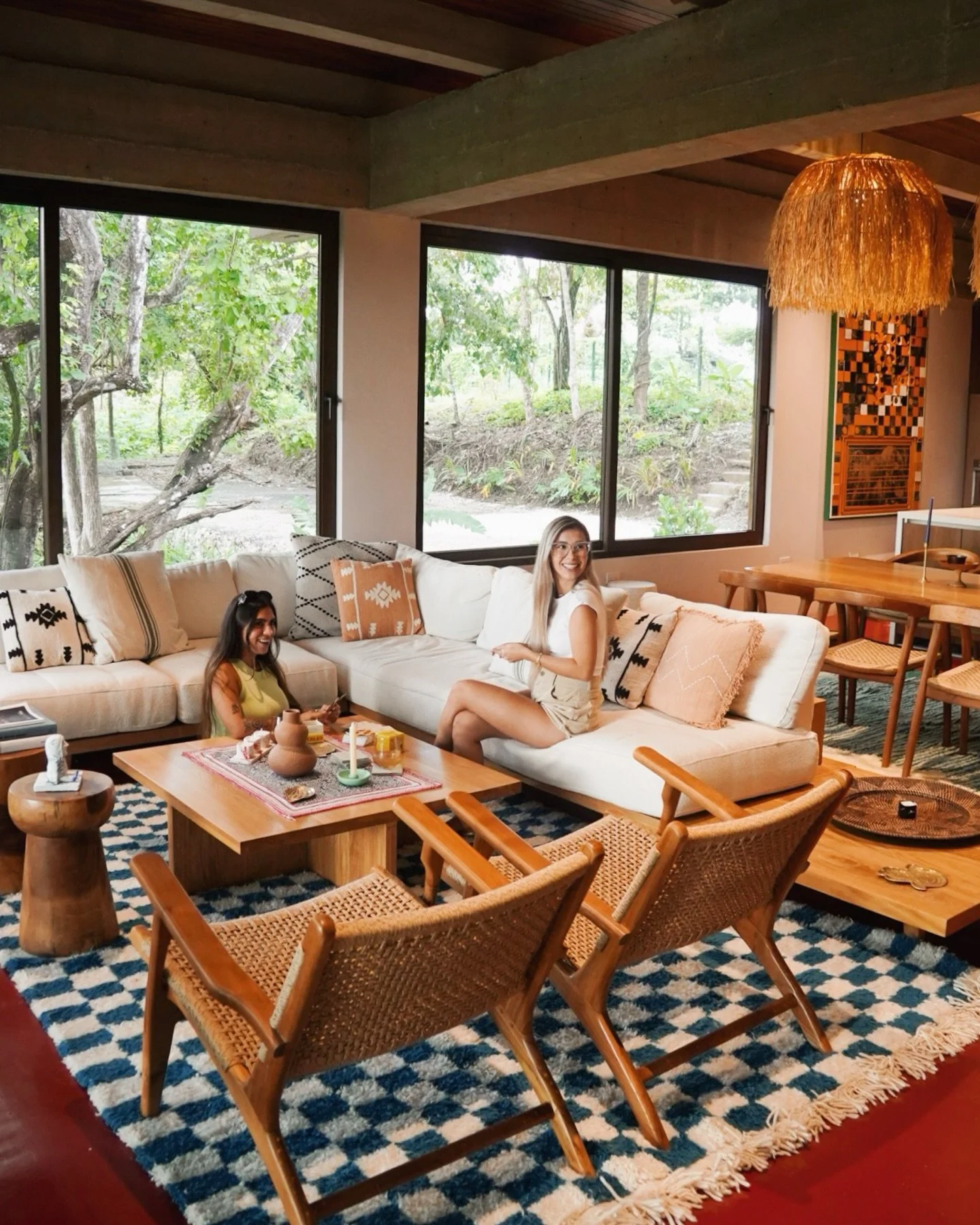 Gather Costa Rica, through the eyes of @danielladevarney ✨

Located in one of the five iconic blue zones on the tip of the Nicoya Peninsula in Santa Teresa, Costa Rica, our home is located to the north in Hermosa in
the Santiago neighborhood. We are 