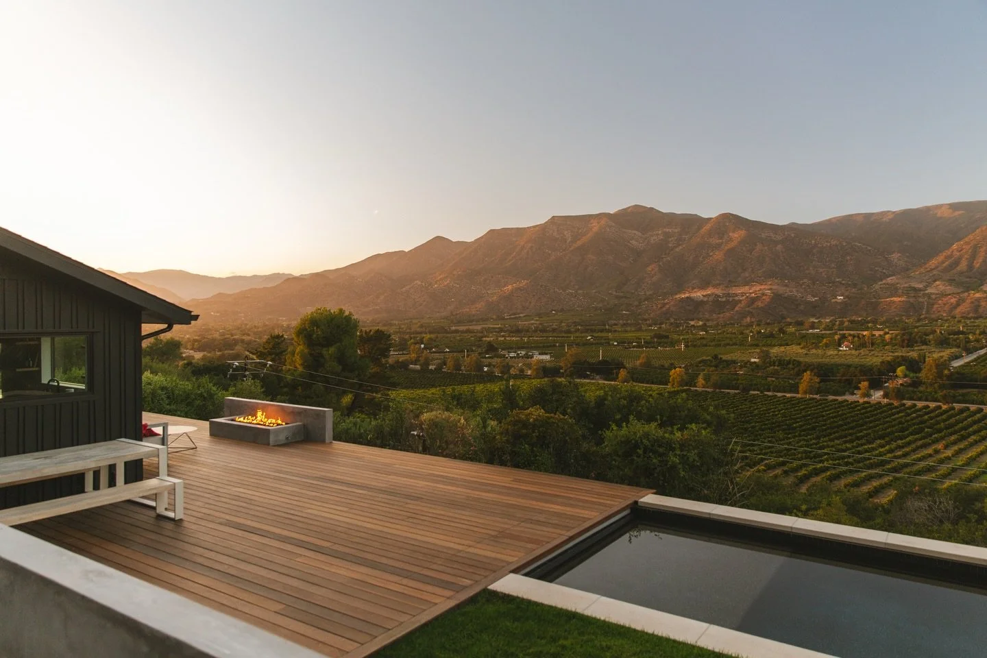 New on the journal, discussing the psychology of home✨ 

A deep dive into how this concept can be applied to our environments to create a sense of safety, function, restoration and ultimately, creative expression.

Our blog, Let the Light In, is writ