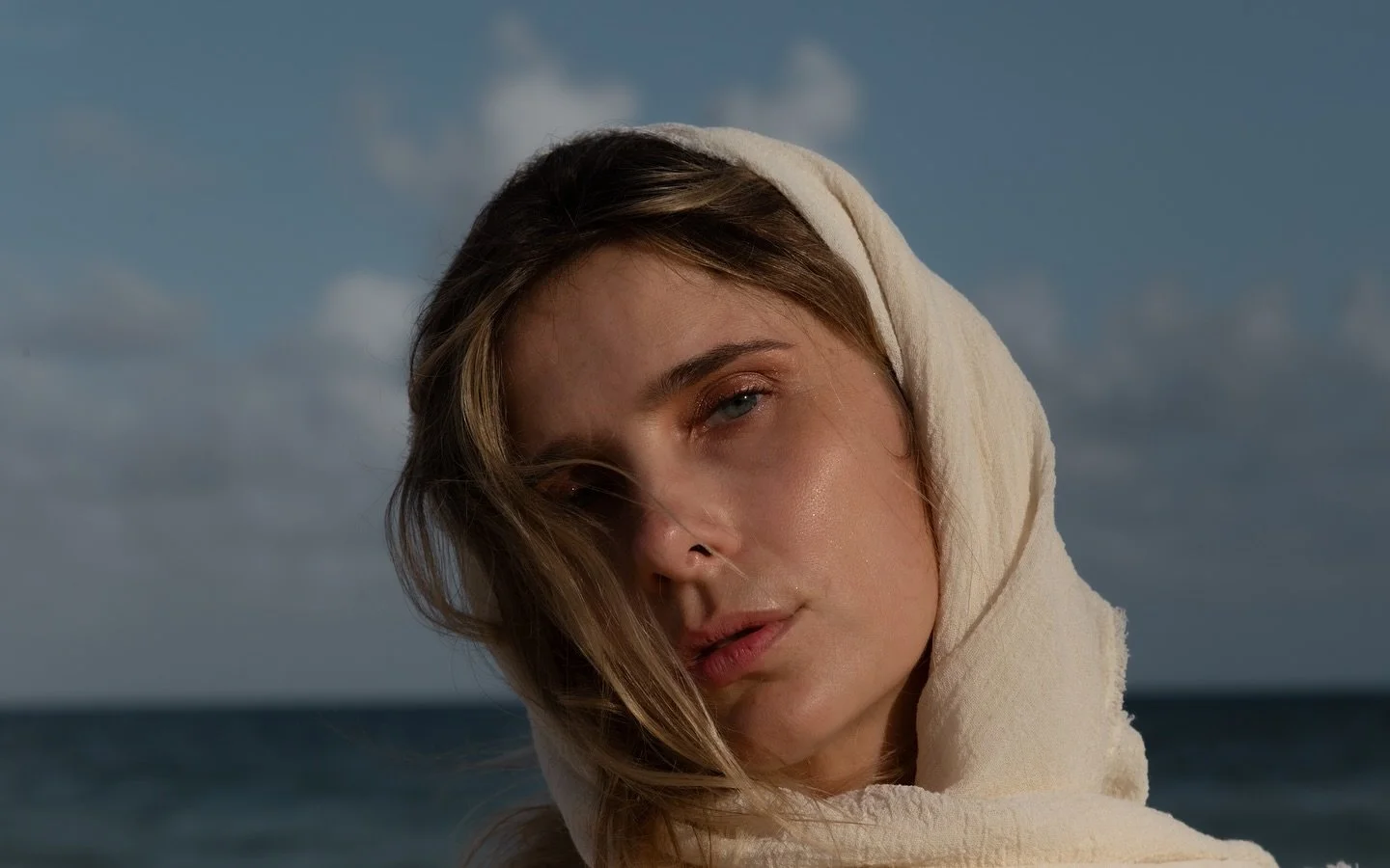 Rising from the waters 🌊 

🩵 gracias @inmotionlog @diannolv