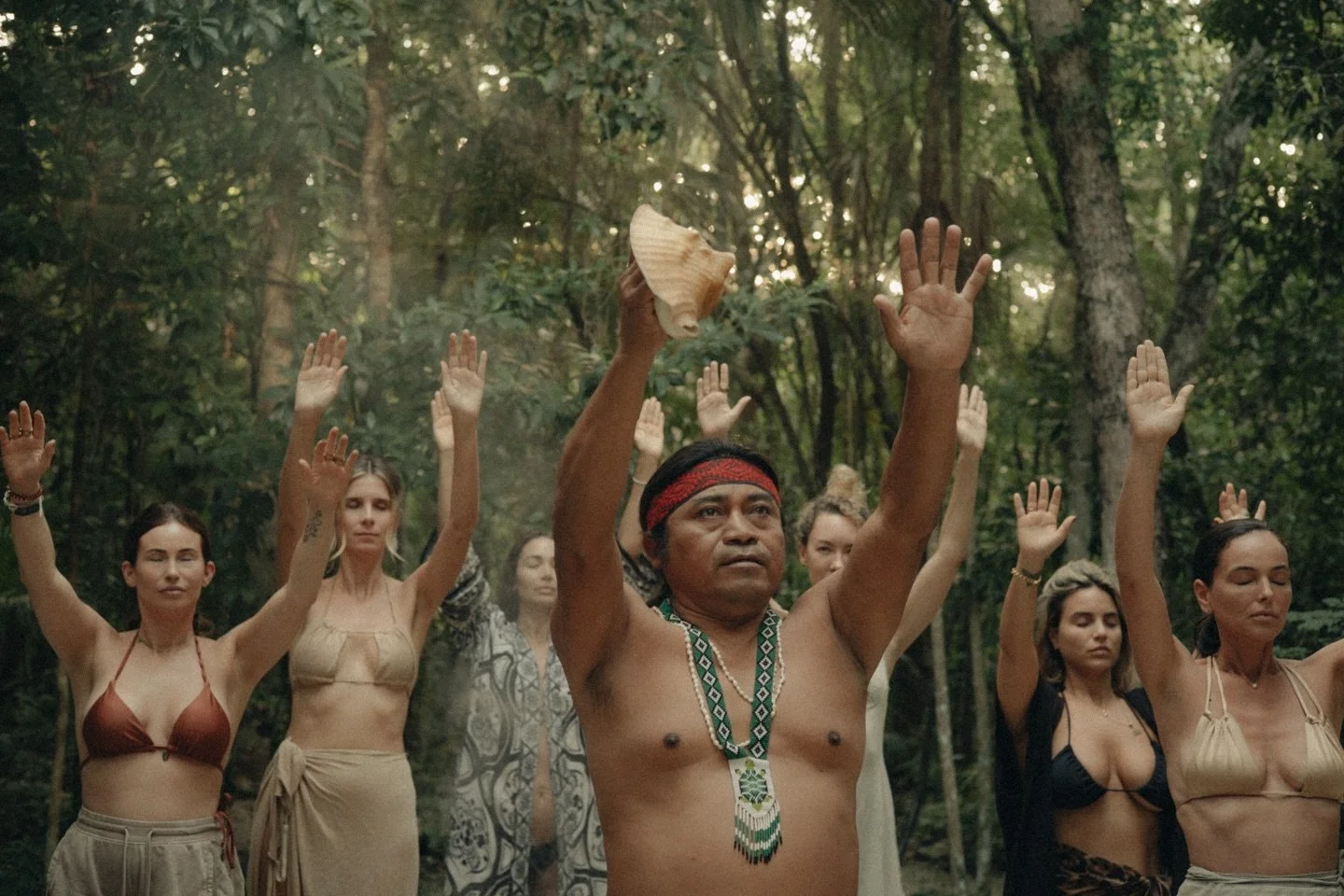 Last days of early bird 🌿

SHE WHO REMEMBERS
WOMENS RETREAT
6 days in the magical jungle of Tulum
@holistikatulum 
June 20&ndash;25, 2026

On day 3, we will work a lot with the element of 🔥&mdash; reconnecting with our inner power, our passion, and