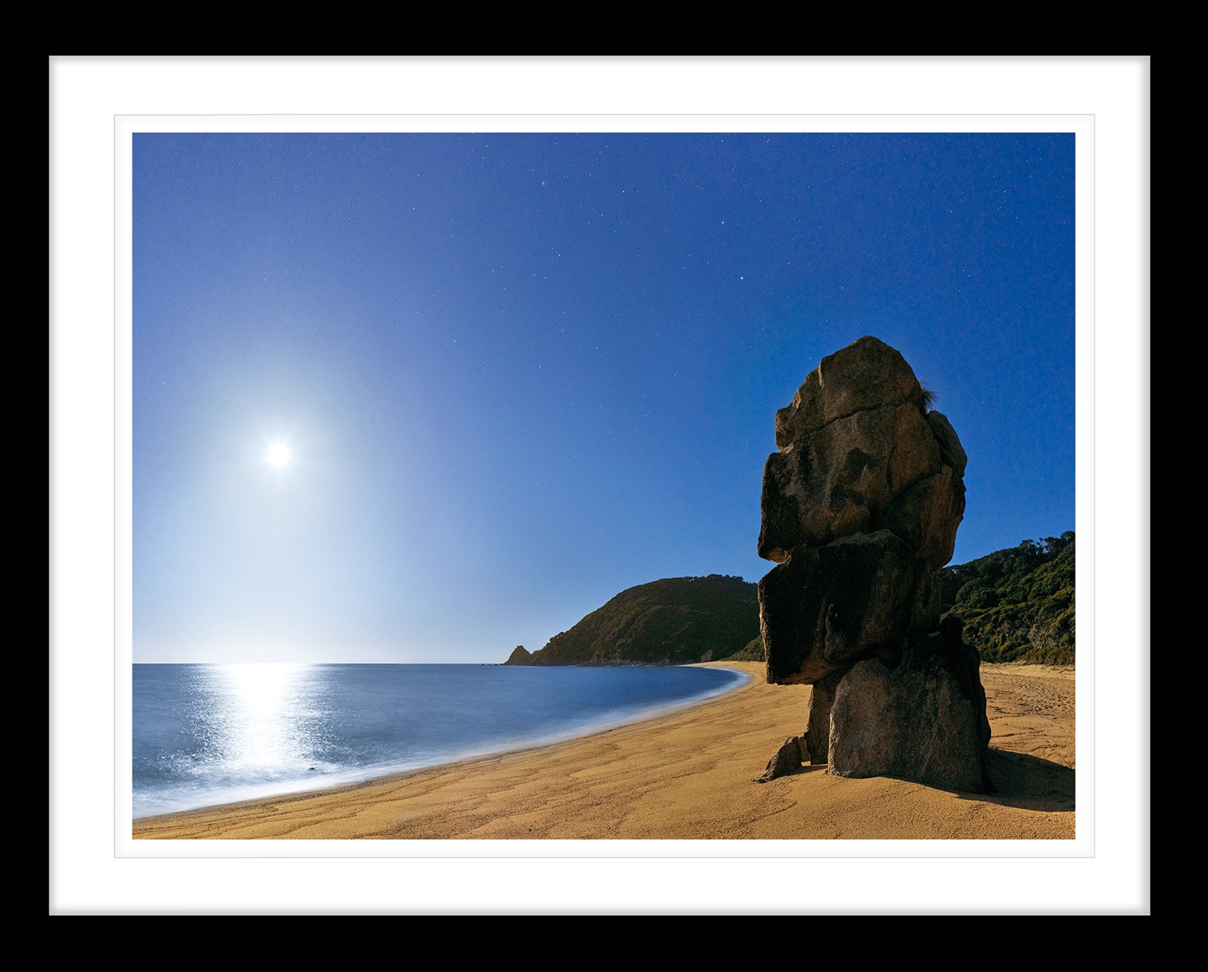 Kaiwhakatere-The-Navigator-EV-BLK-FR.jpg