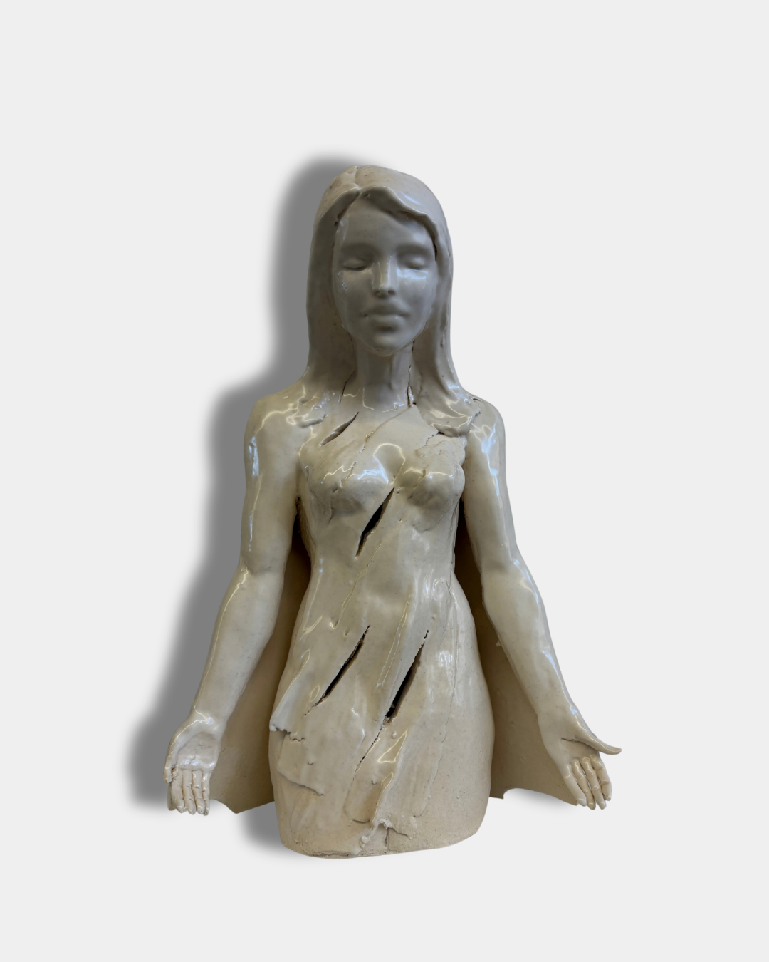 Mariska de Jager - Ceramic Sculpture.png