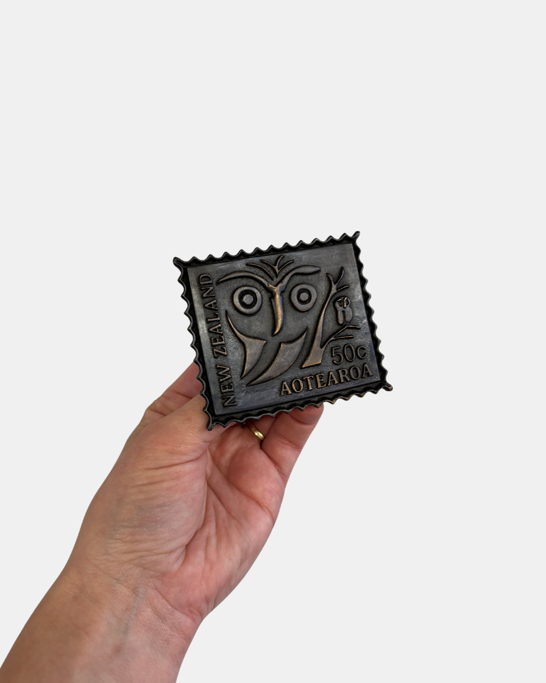 Bronze Stamp Sculpture Ruru.png