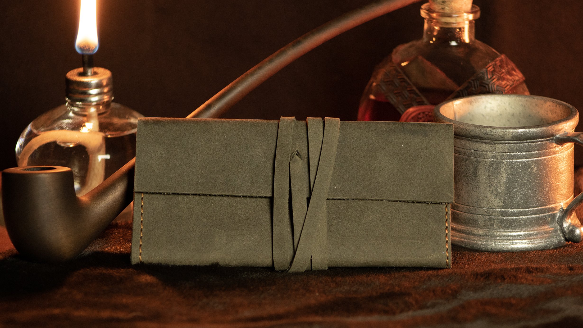 Tobacco Pouch Pipe holder Front.jpg