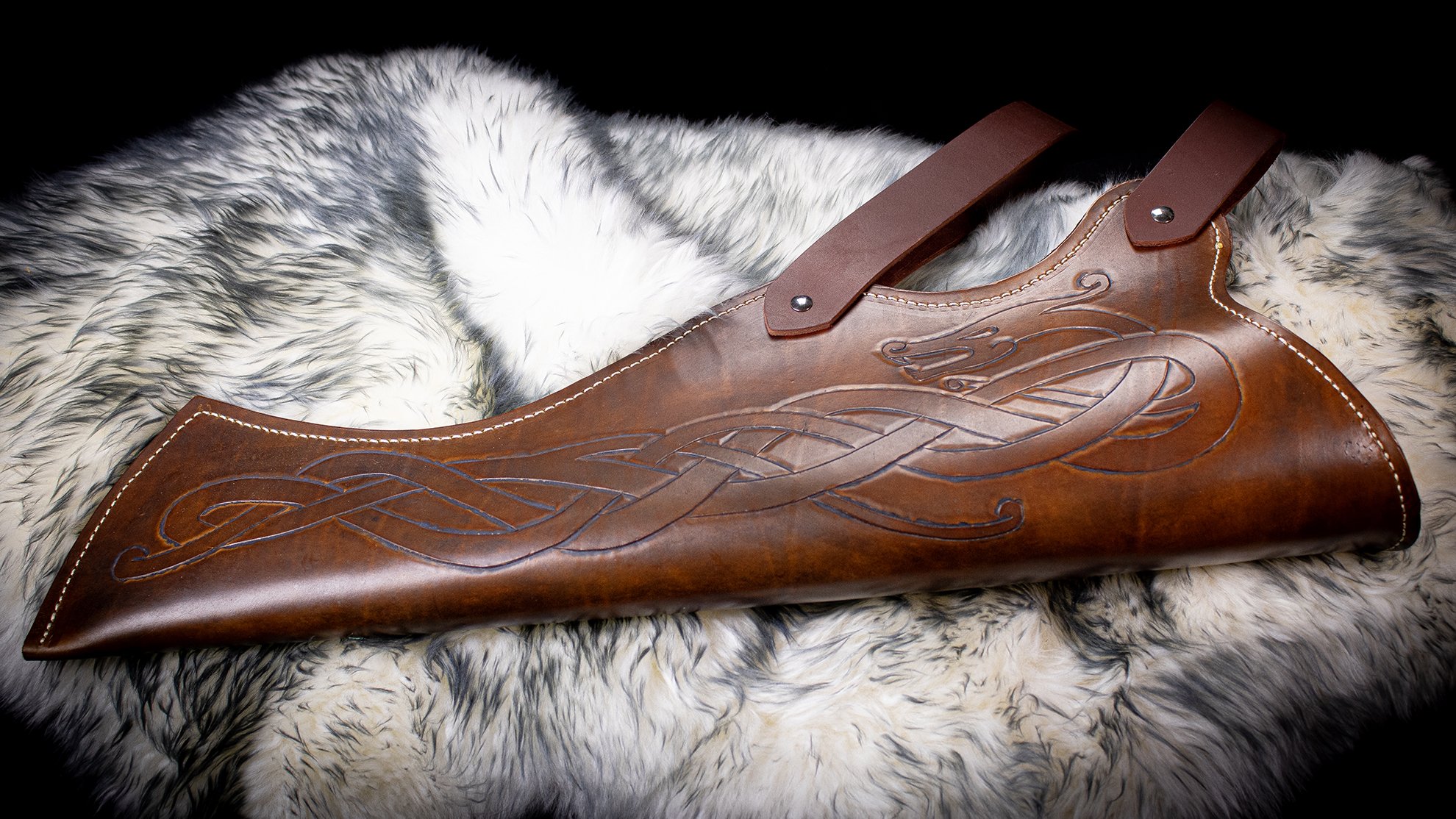 Viking Quiver Fur sm.jpg
