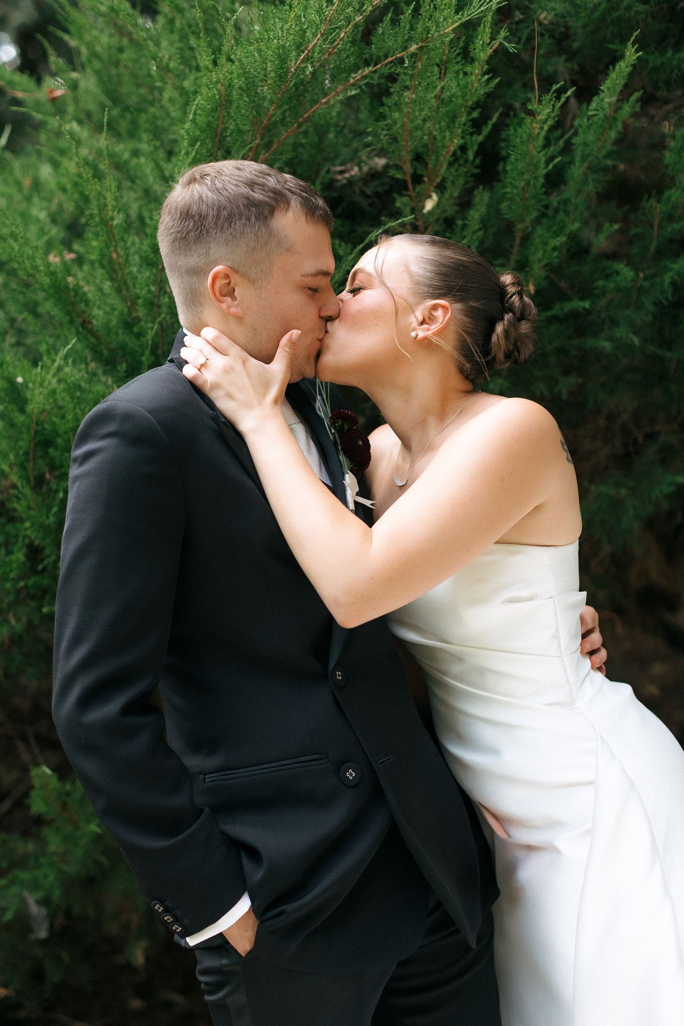jessica-and-sam-wedding-preview-60.jpg