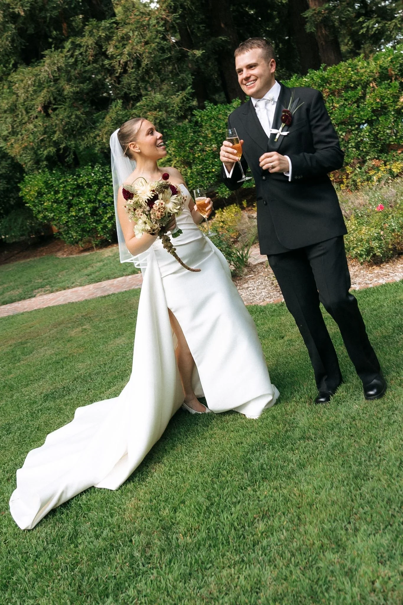 jessica-and-sam-wedding-preview-106.jpg