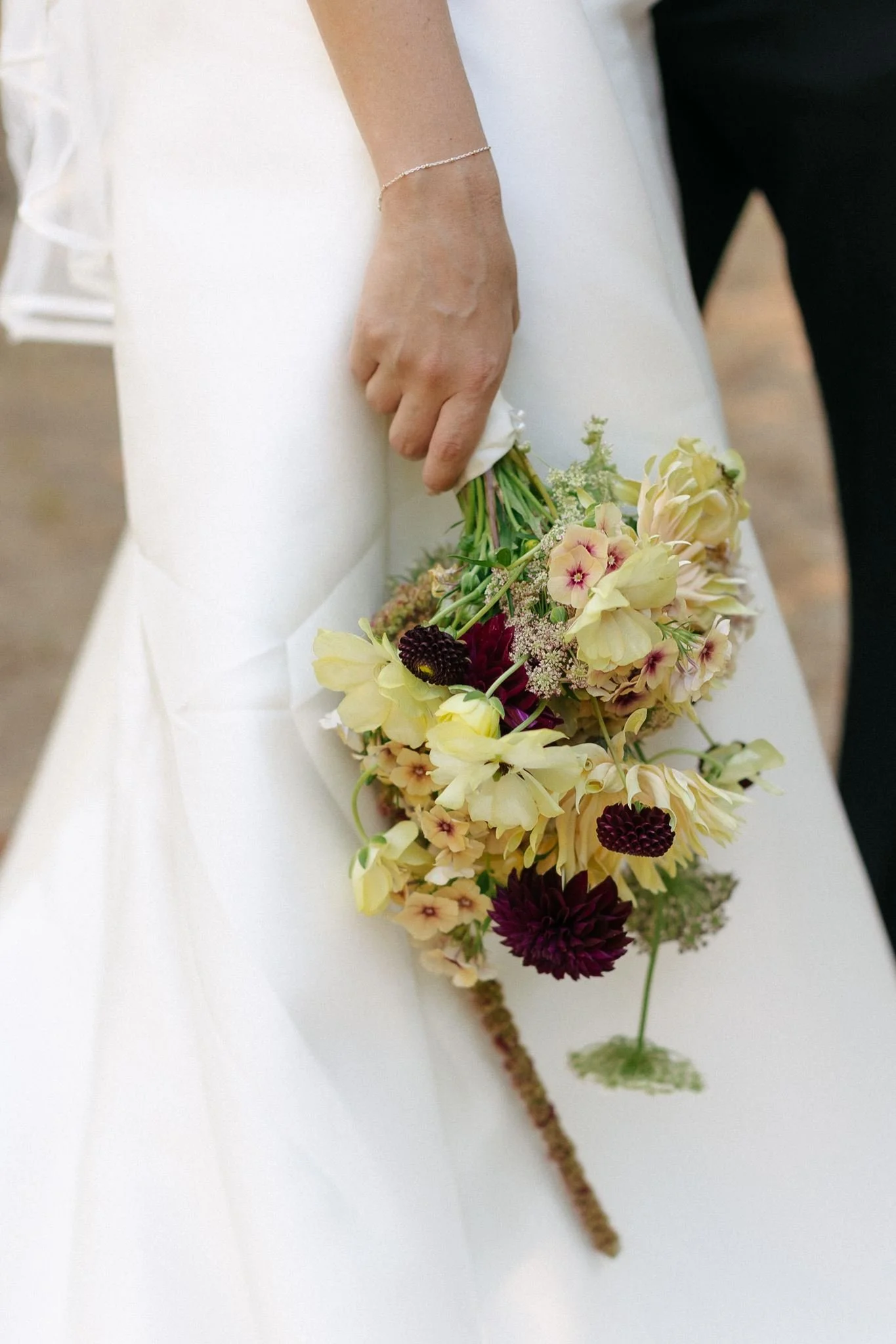 jessica-and-sam-wedding-preview-153.jpg