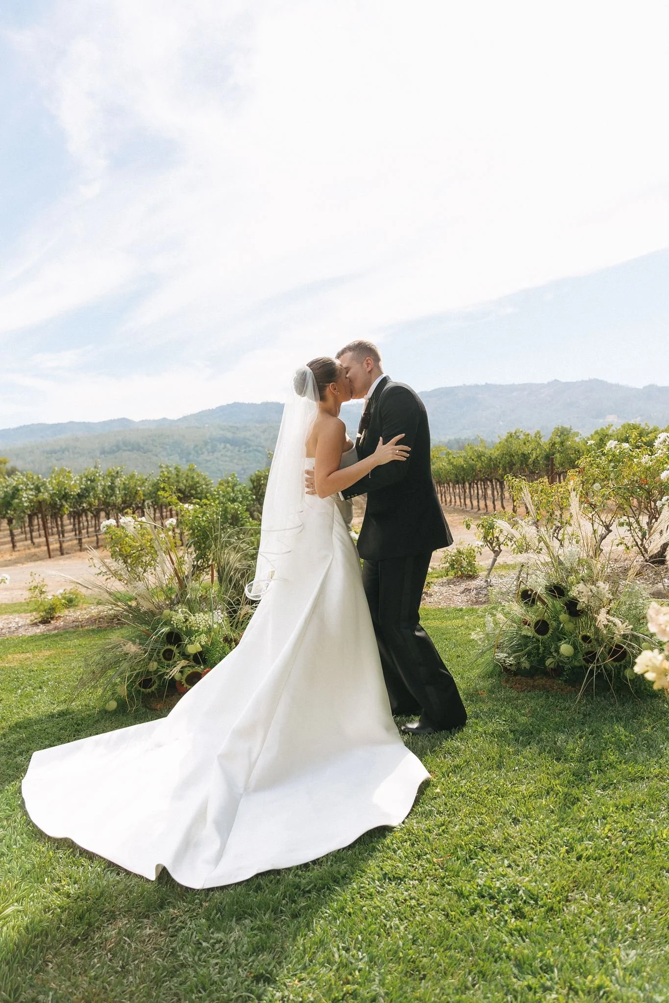 jessica-and-sam-wedding-preview-94.jpg