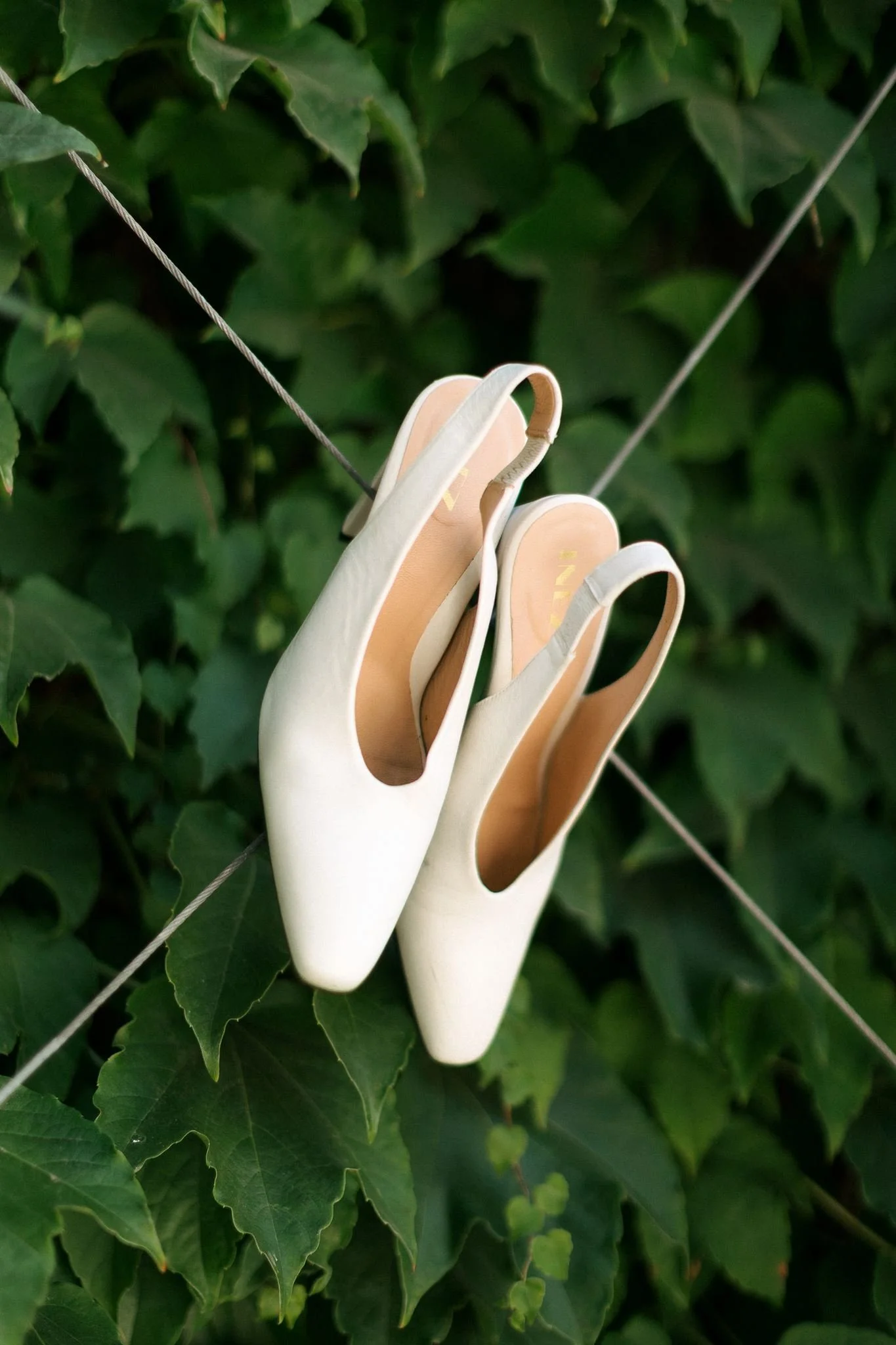 jessica-and-sam-wedding-preview-39.jpg