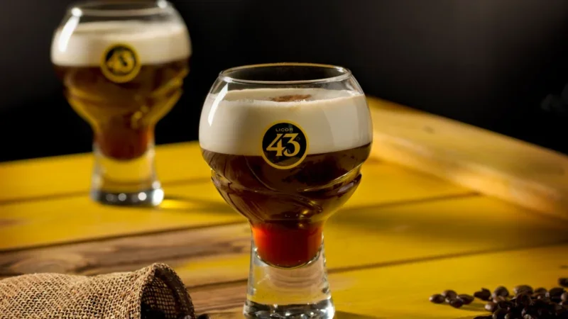 LICOR 43