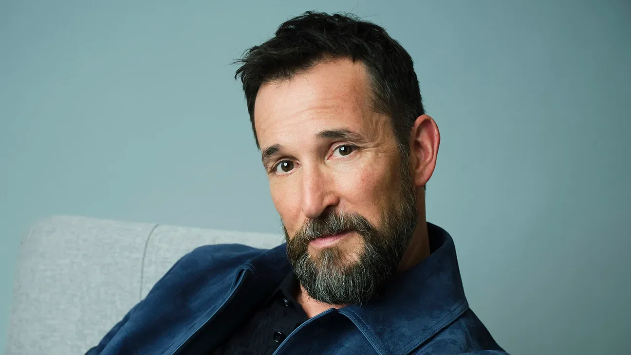 Noah Wyle Named ICG Publicists’ Television Showperson of the Year
