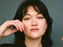 Isa Briones Returns to Broadway 'Just in Time' With a Look at Her New Role