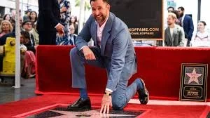 Noah Wyle’s Emotional Walk of Fame Speech Proves He’s Still Hollywood’s Most Relatable Doctor