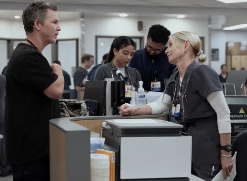 Shawn Hatosy Is Officially Pulling Double Duty on ‘The Pitt’ Season 3