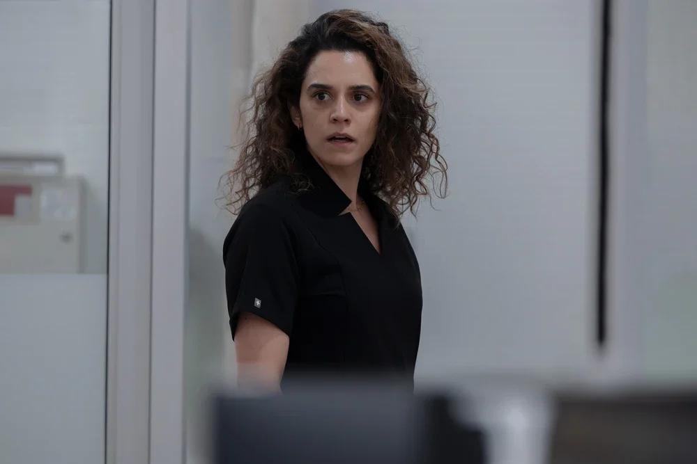 The Pitt star confirms character will run a "tight ship" in season 3 return episodes