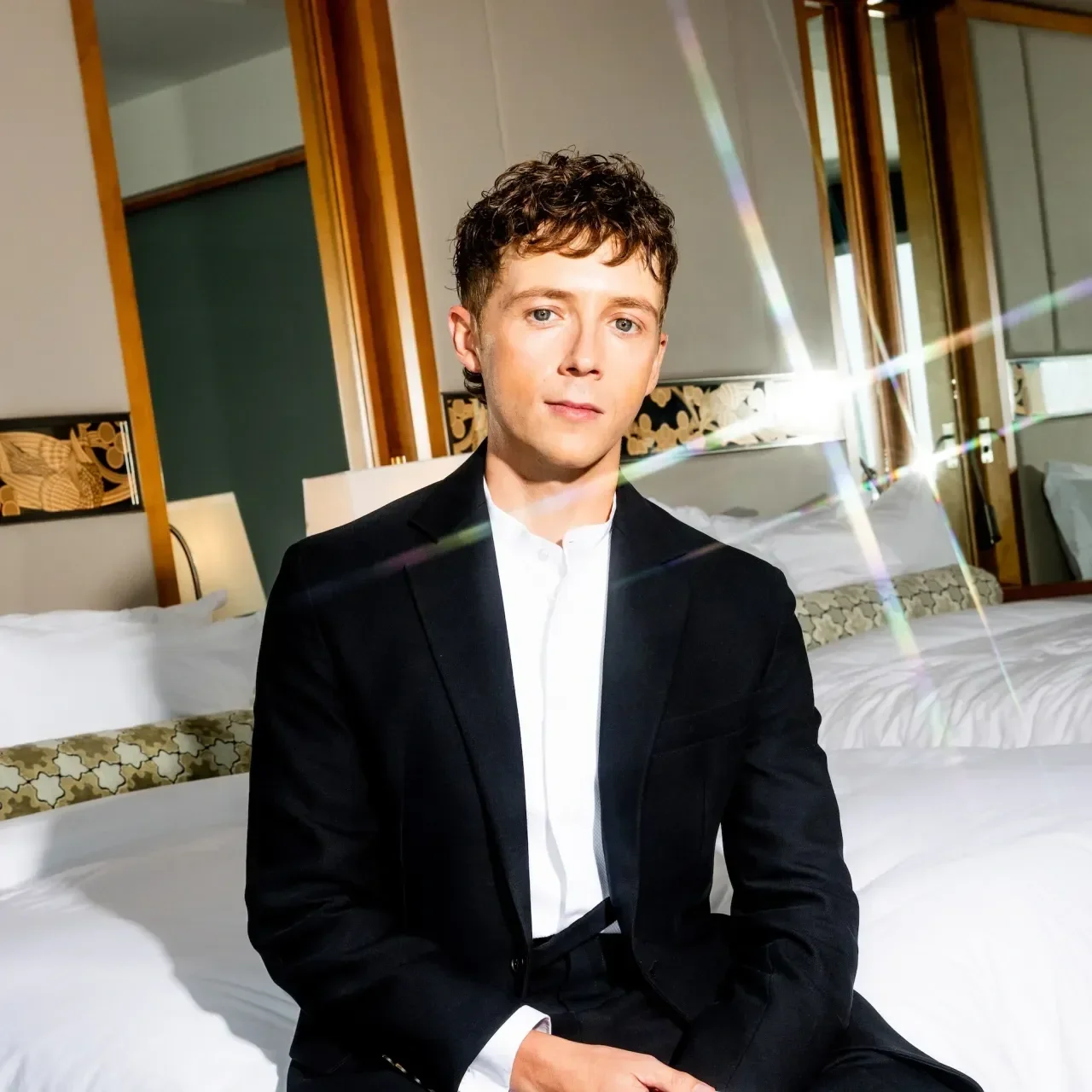 The Pitt Star Gerran Howell Gets Ready for the 2026 Emmy Awards 