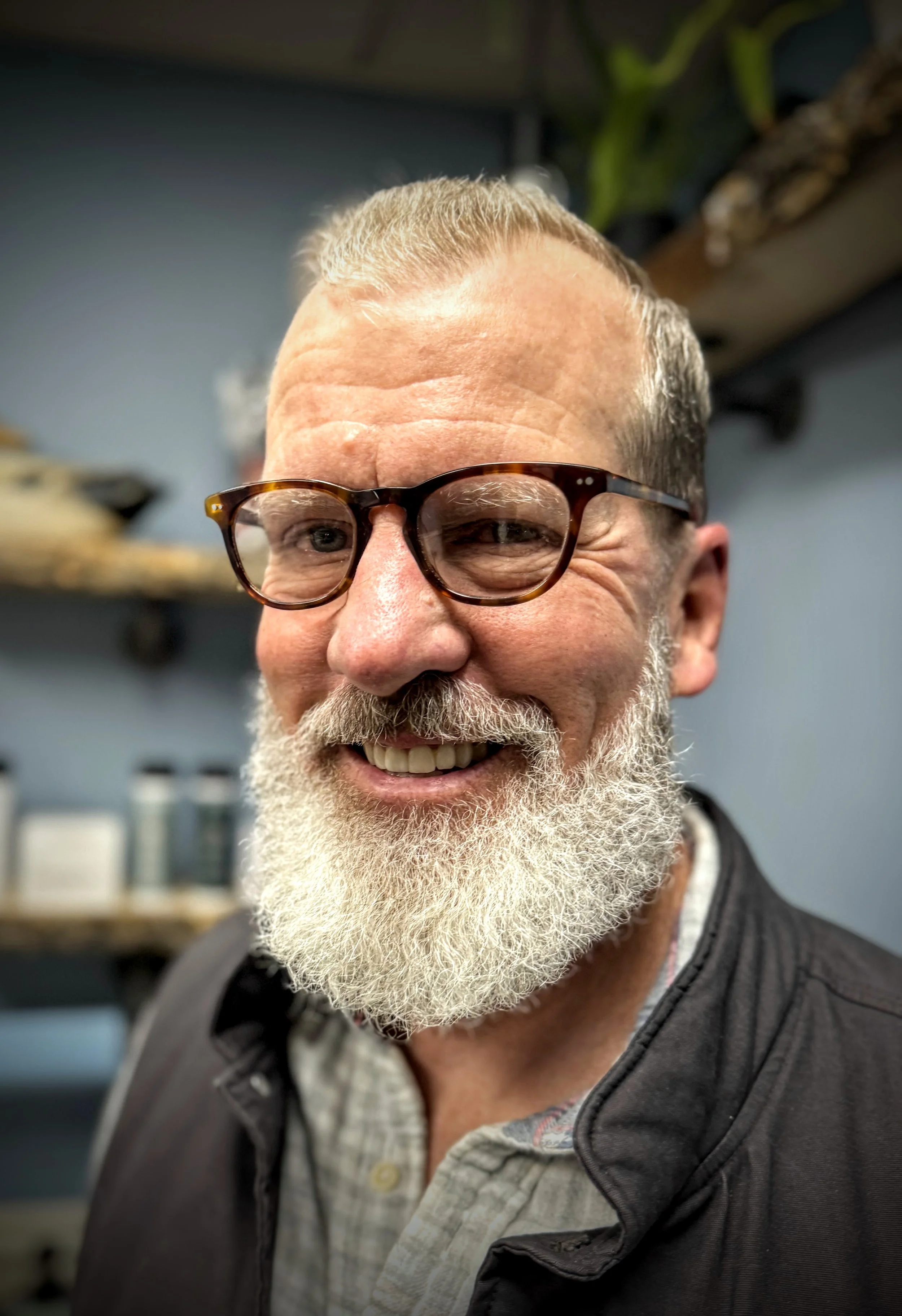 Men's harcut beard 