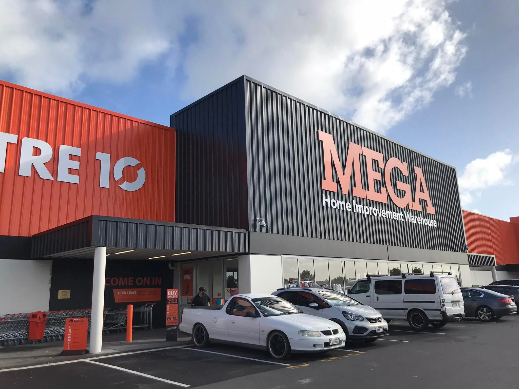 Mitre 10 Mega Westgate