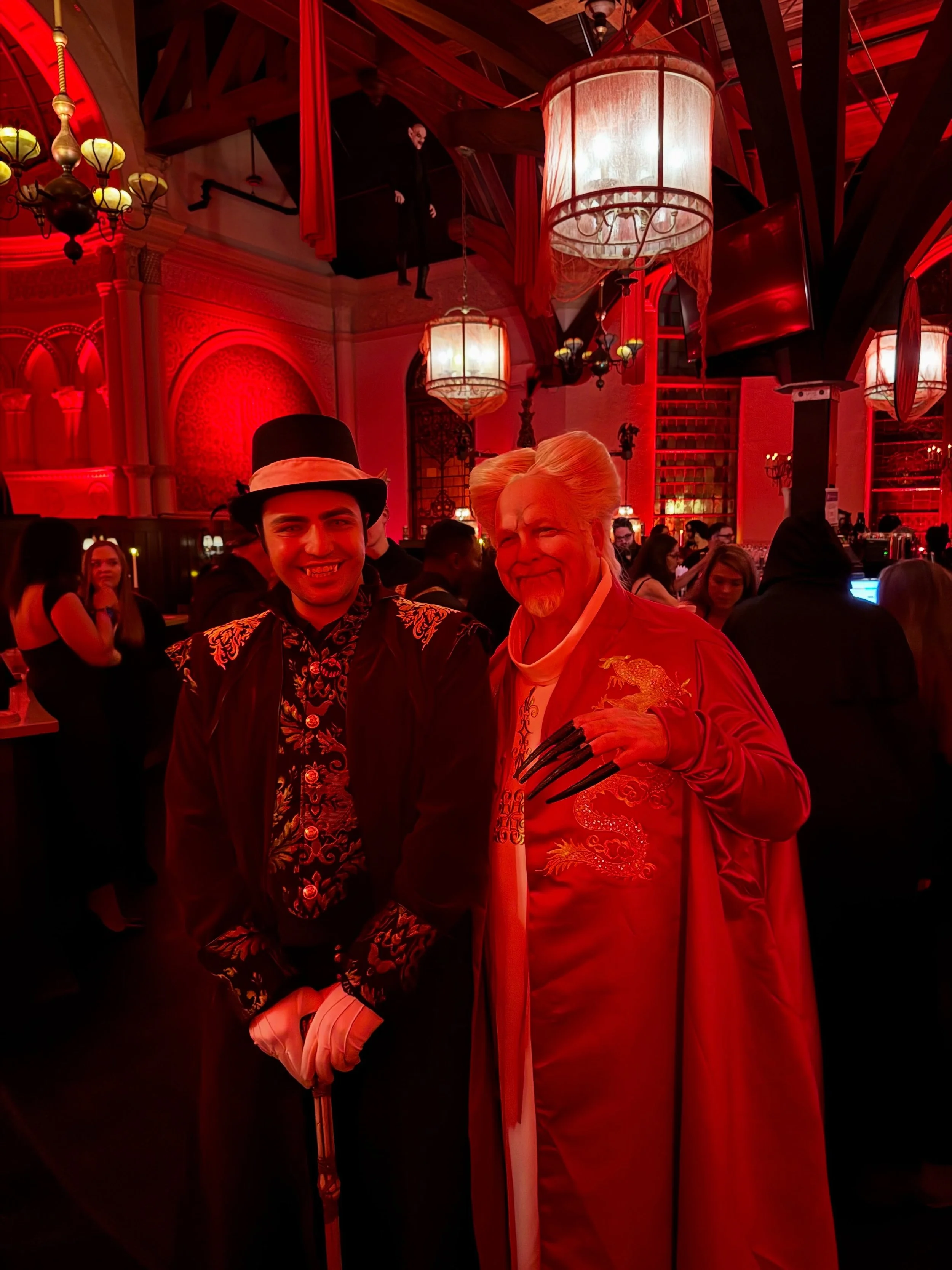 Friday nights, Crimson Spirits: A Haunted Cabaret has two more dates available - 10/23 and 10/30! Fabulous performances and guests made the night unforgettable! 

pics by: The Big Picture Social Media